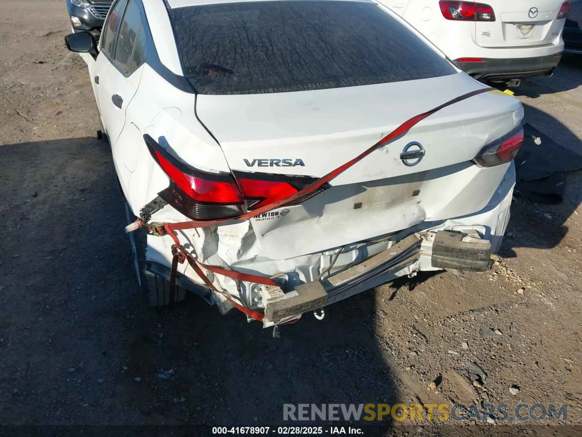 6 Photograph of a damaged car 3N1CN8DV0LL806403 NISSAN VERSA 2020