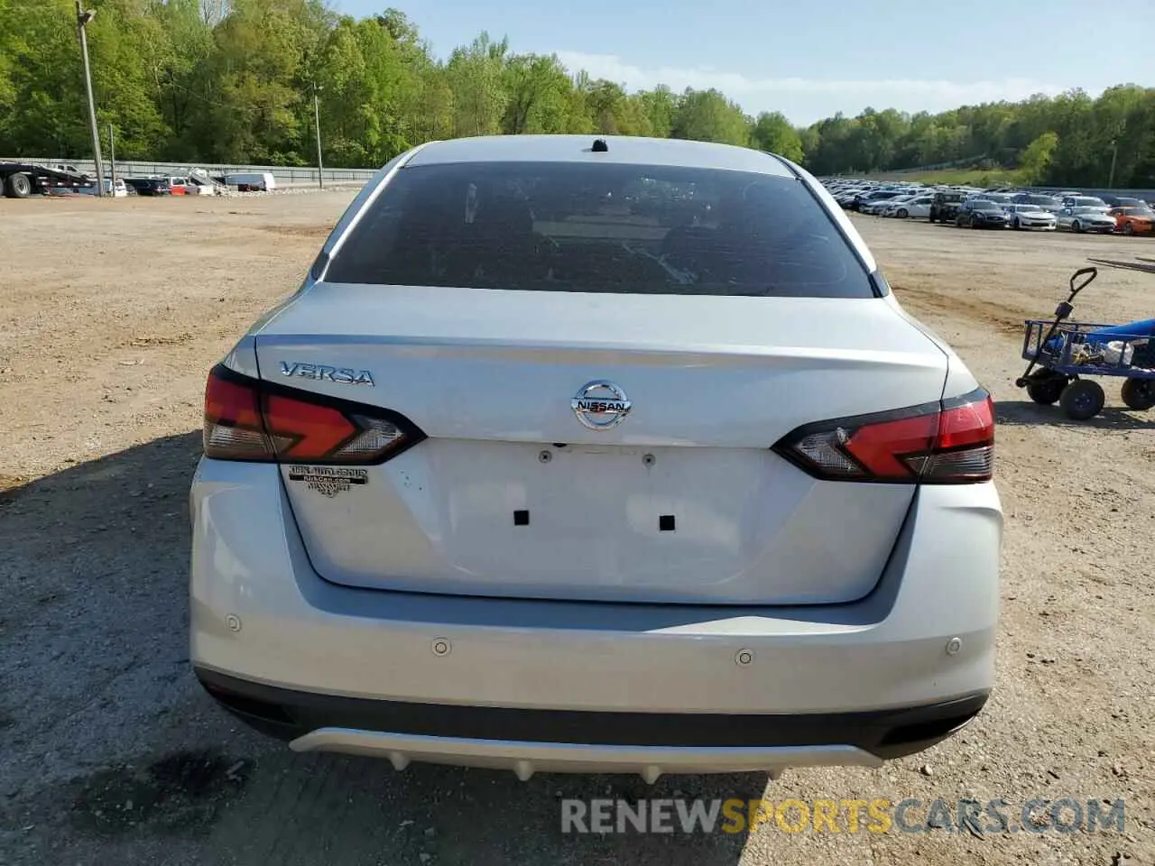 6 Photograph of a damaged car 3N1CN8DV0LL910714 NISSAN VERSA 2020