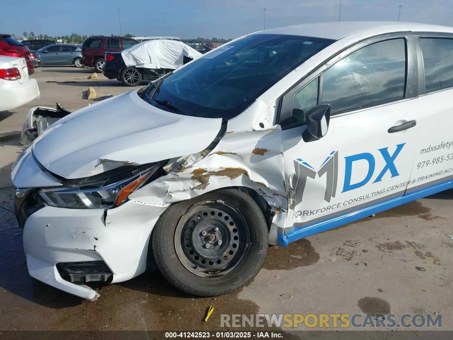6 Photograph of a damaged car 3N1CN8DV1LL813781 NISSAN VERSA 2020