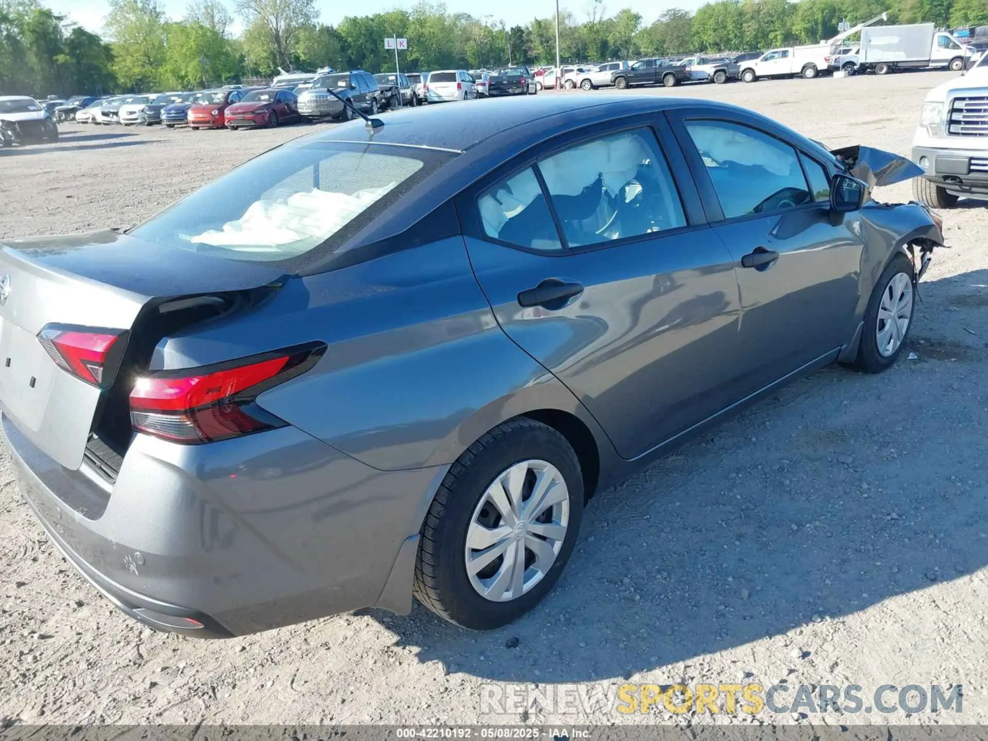 4 Photograph of a damaged car 3N1CN8DV1LL834727 NISSAN VERSA 2020