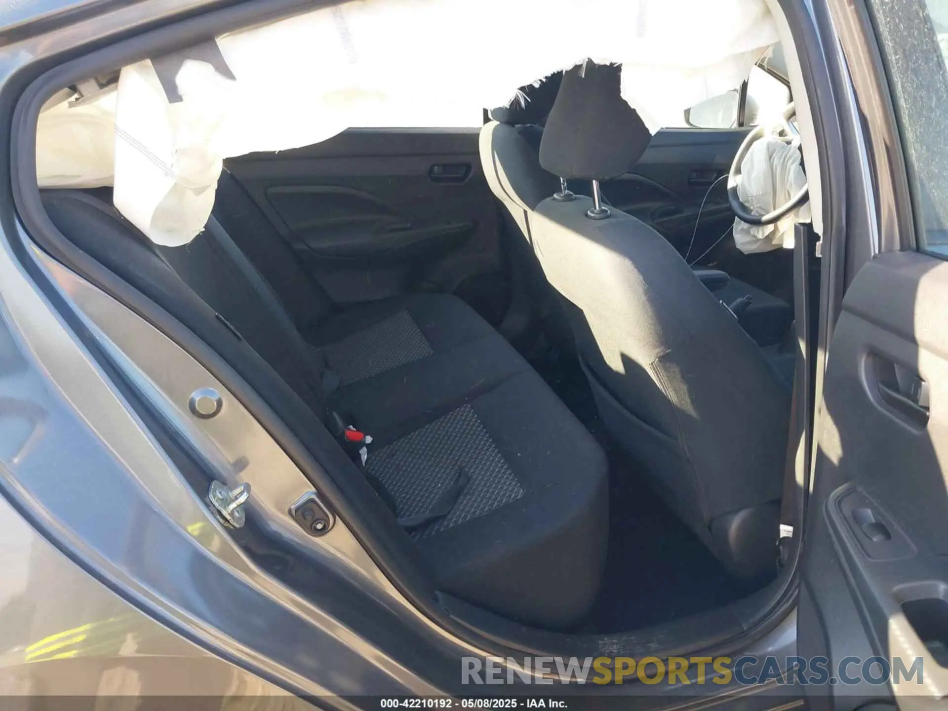 8 Photograph of a damaged car 3N1CN8DV1LL834727 NISSAN VERSA 2020