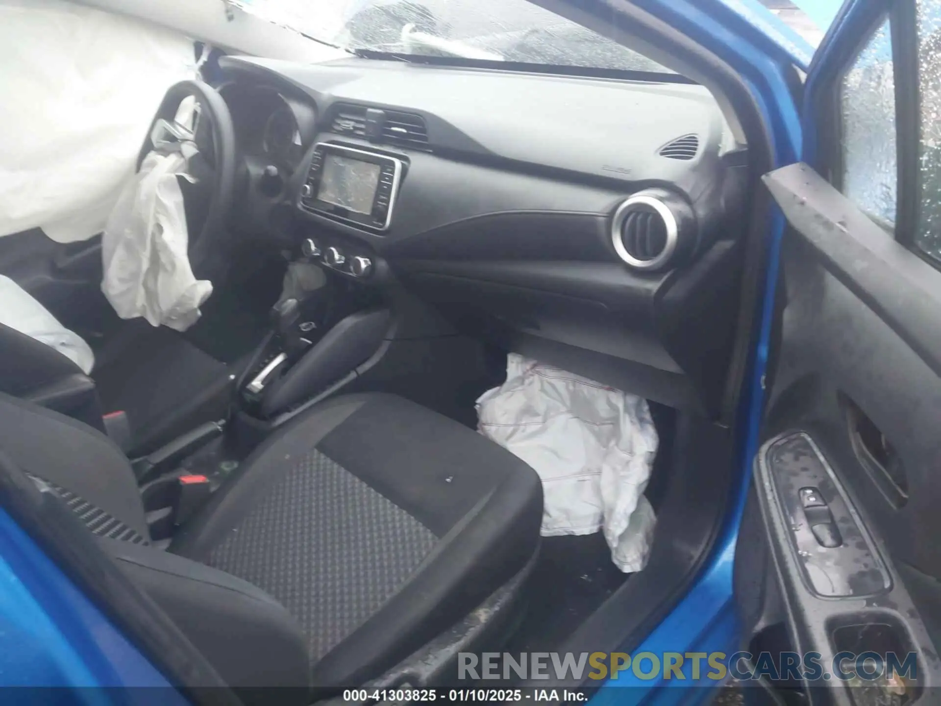 5 Photograph of a damaged car 3N1CN8DV2LL804927 NISSAN VERSA 2020