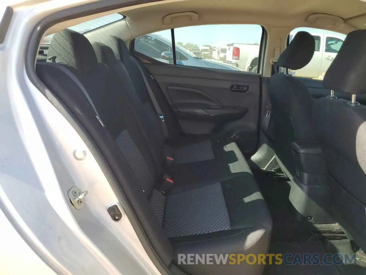10 Фотография поврежденного автомобиля 3N1CN8DV3LL844207 NISSAN VERSA 2020