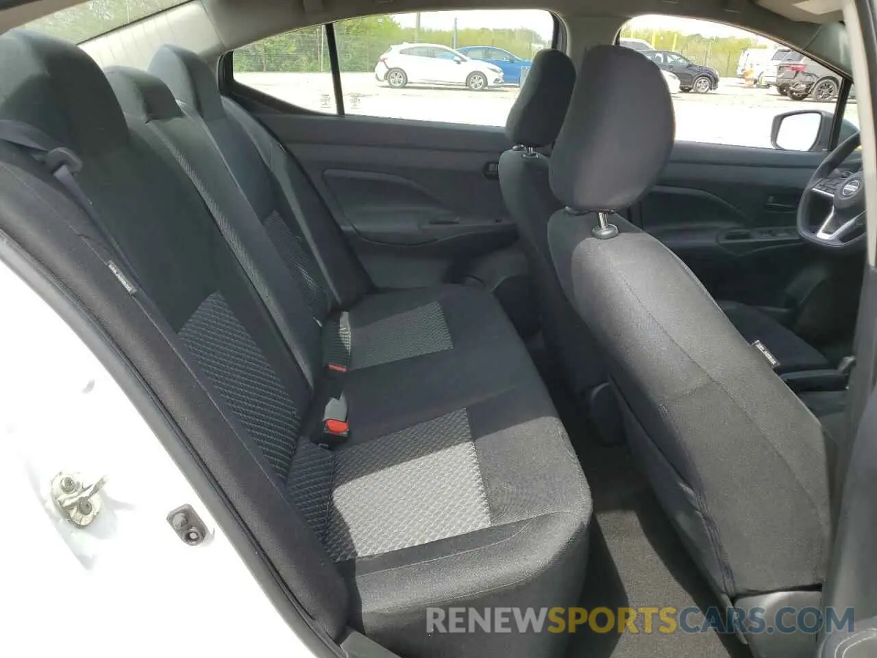 10 Photograph of a damaged car 3N1CN8DV3LL855739 NISSAN VERSA 2020