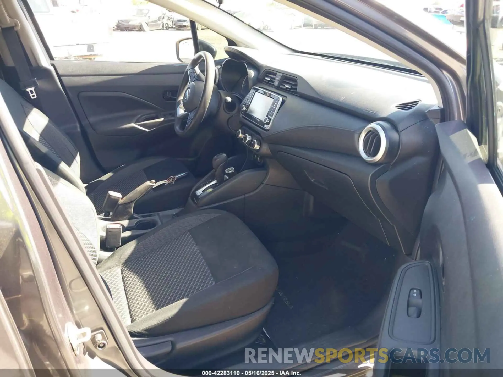 5 Photograph of a damaged car 3N1CN8DV3LL902977 NISSAN VERSA 2020