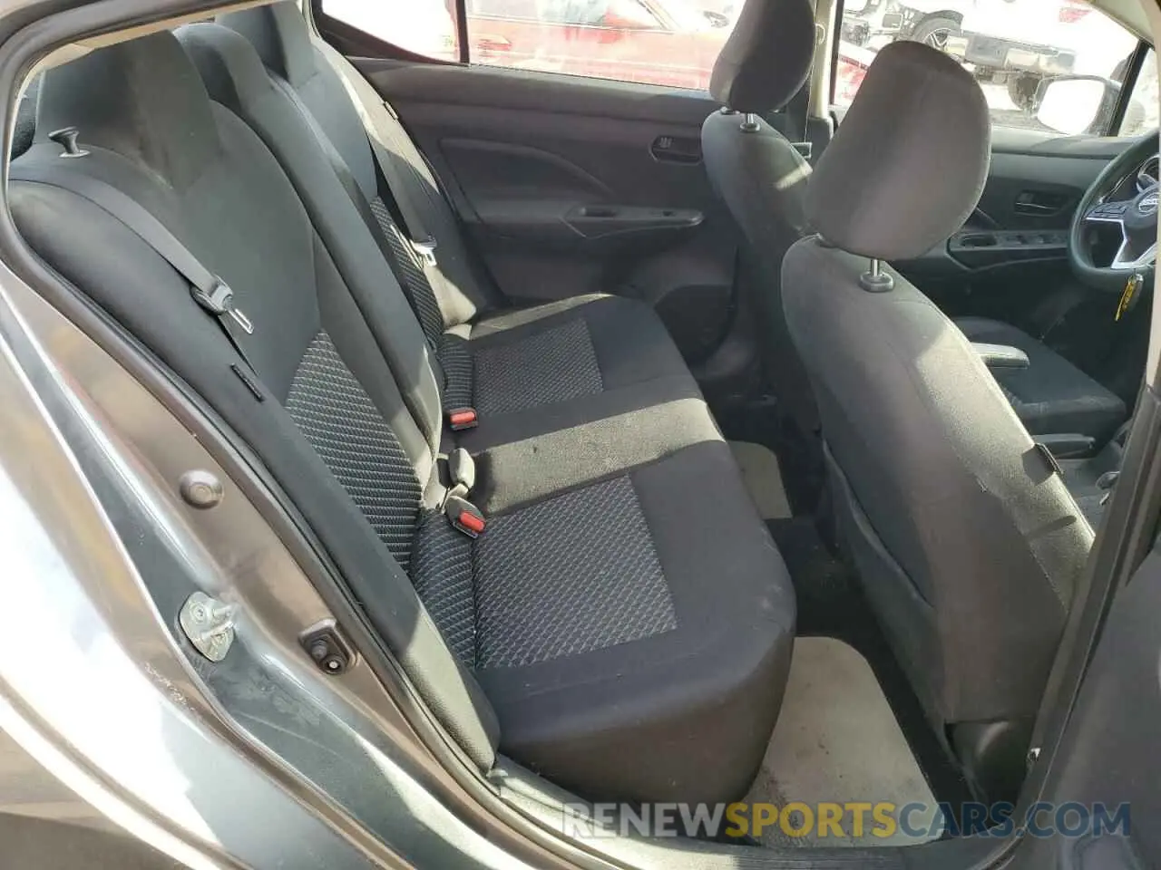 10 Photograph of a damaged car 3N1CN8DV3LL903224 NISSAN VERSA 2020
