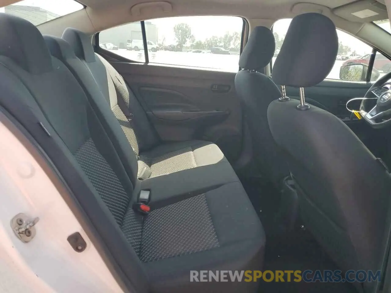 10 Фотография поврежденного автомобиля 3N1CN8DV4LL885963 NISSAN VERSA 2020