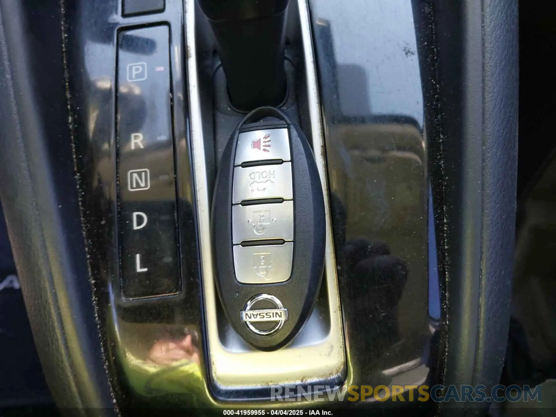 11 Фотография поврежденного автомобиля 3N1CN8DV5LL803481 NISSAN VERSA 2020