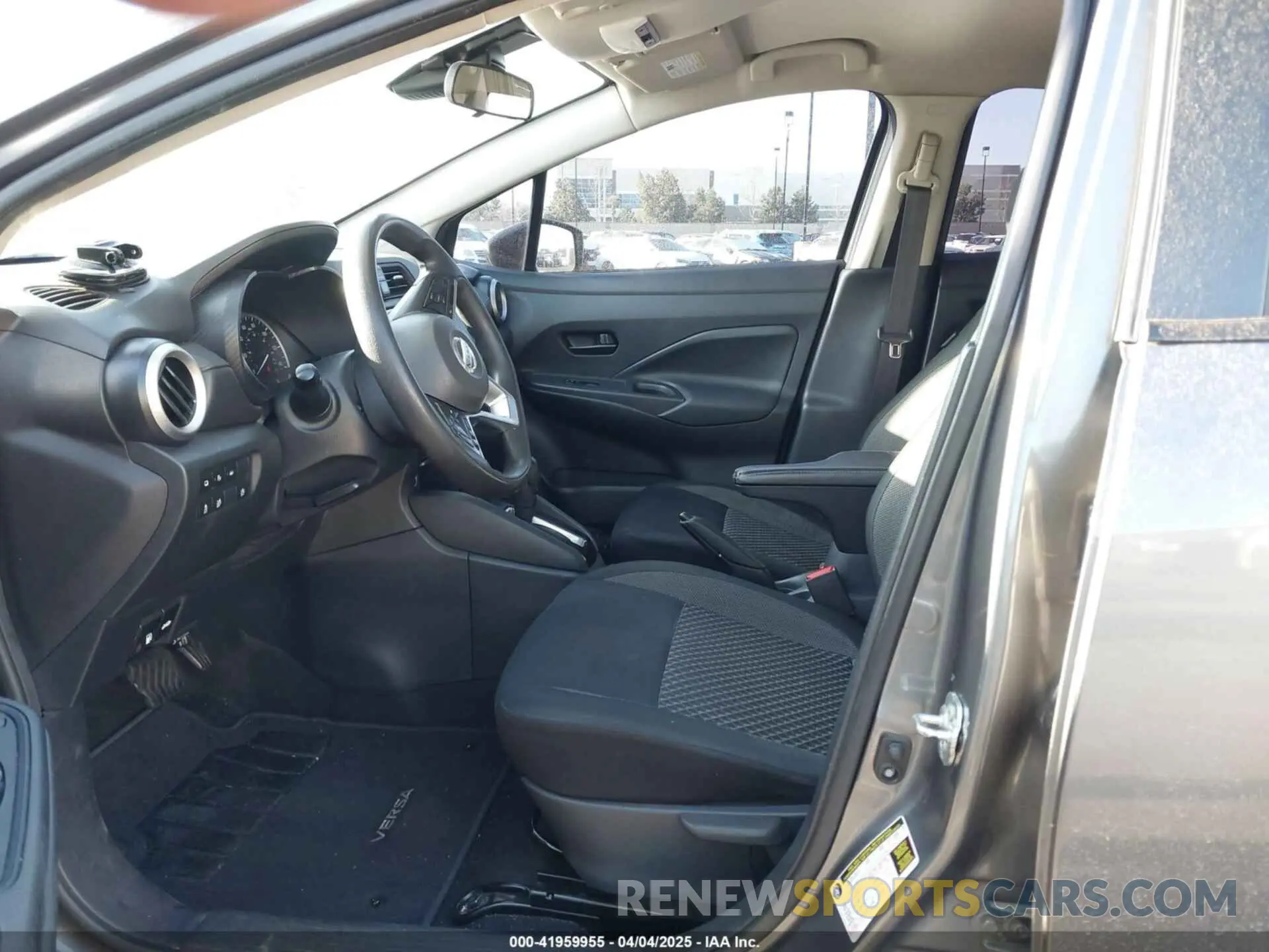 5 Фотография поврежденного автомобиля 3N1CN8DV5LL803481 NISSAN VERSA 2020