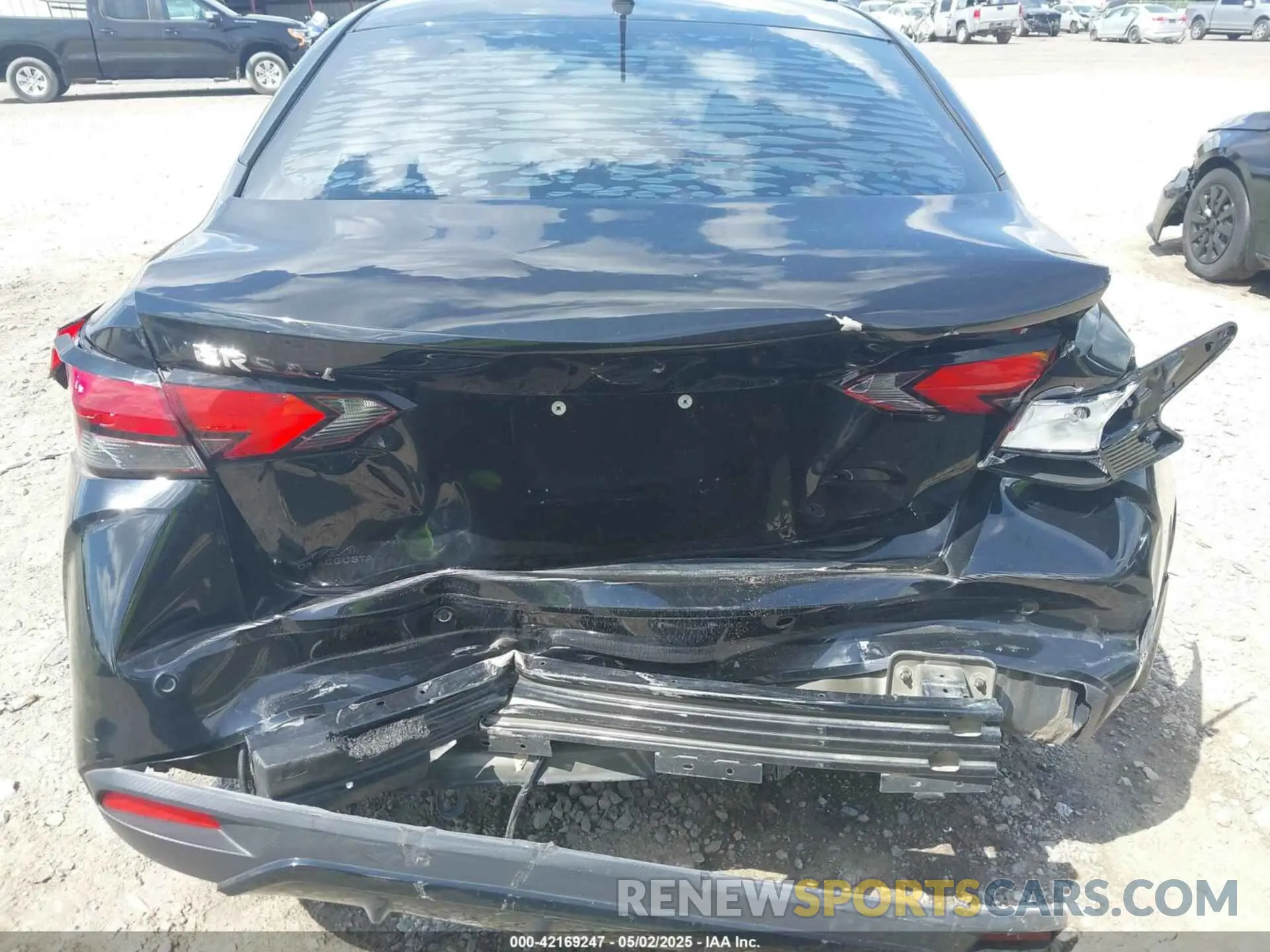 16 Photograph of a damaged car 3N1CN8DV5LL807563 NISSAN VERSA 2020