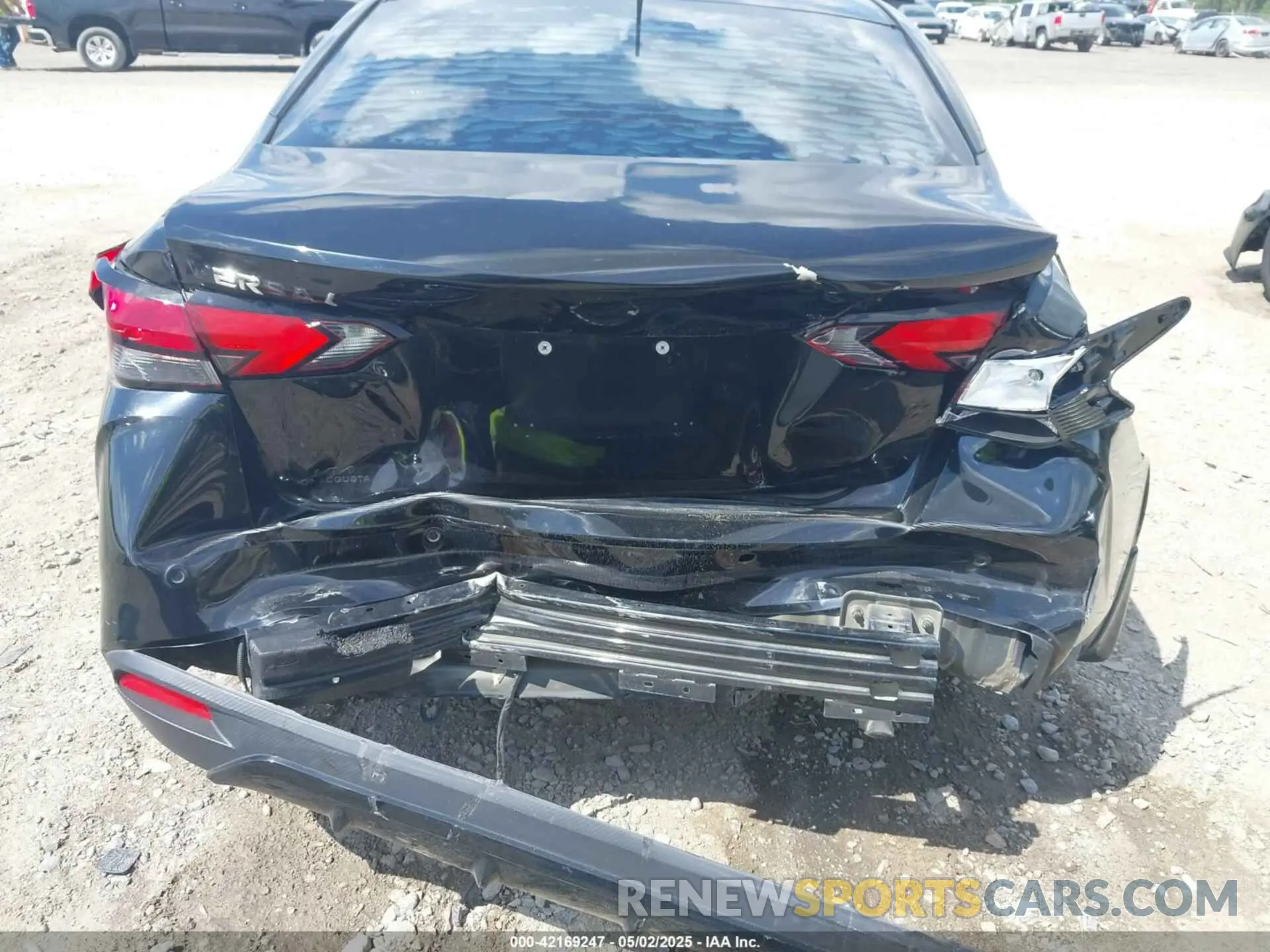 18 Photograph of a damaged car 3N1CN8DV5LL807563 NISSAN VERSA 2020