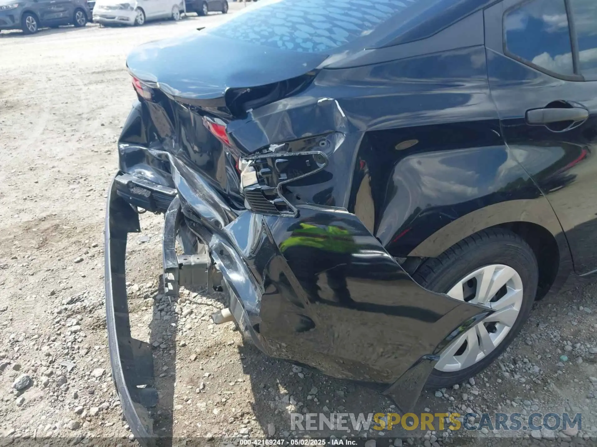 20 Photograph of a damaged car 3N1CN8DV5LL807563 NISSAN VERSA 2020