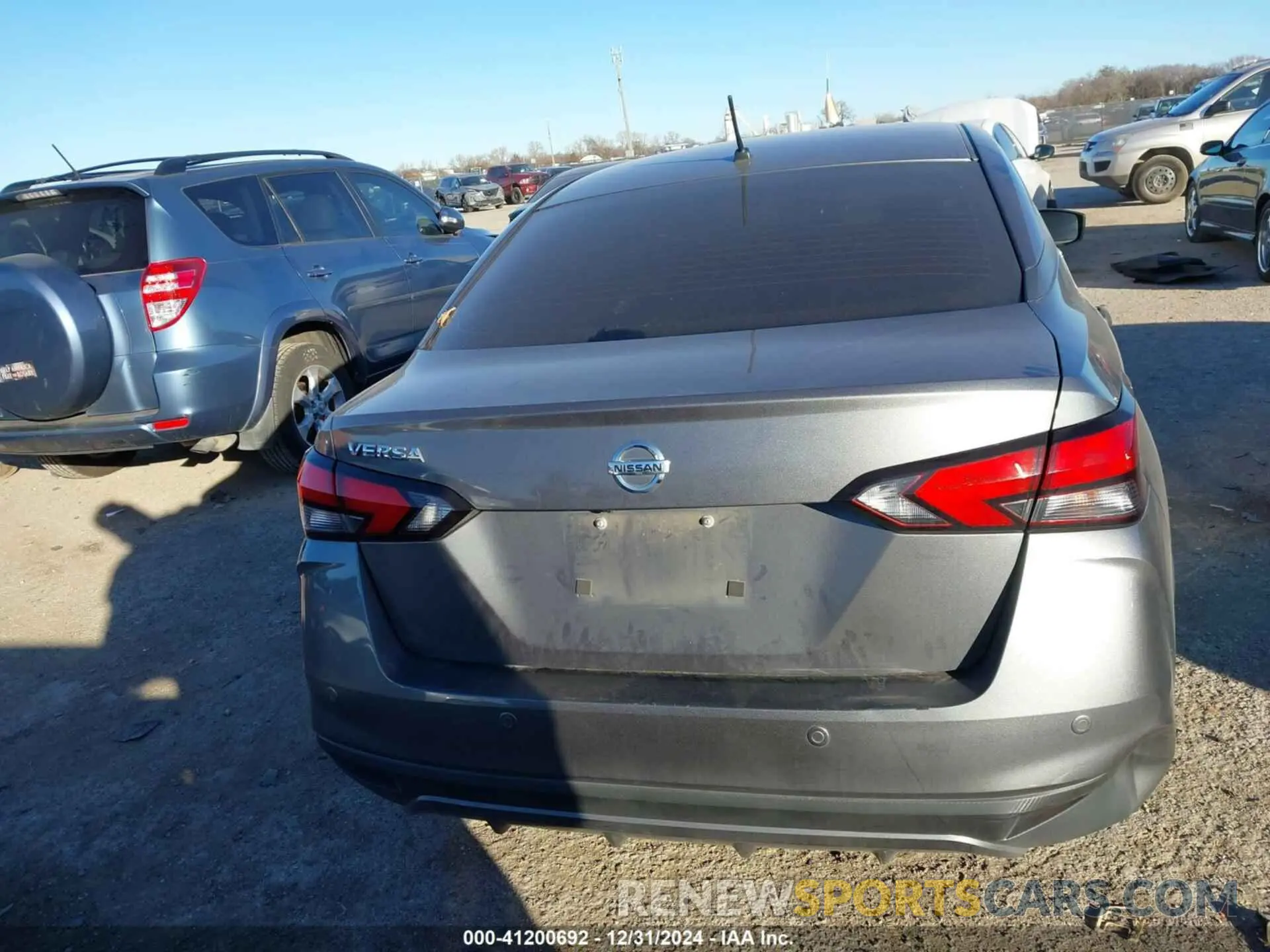 16 Photograph of a damaged car 3N1CN8DV5LL847223 NISSAN VERSA 2020