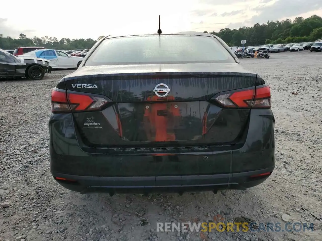 6 Photograph of a damaged car 3N1CN8DV5LL886846 NISSAN VERSA 2020