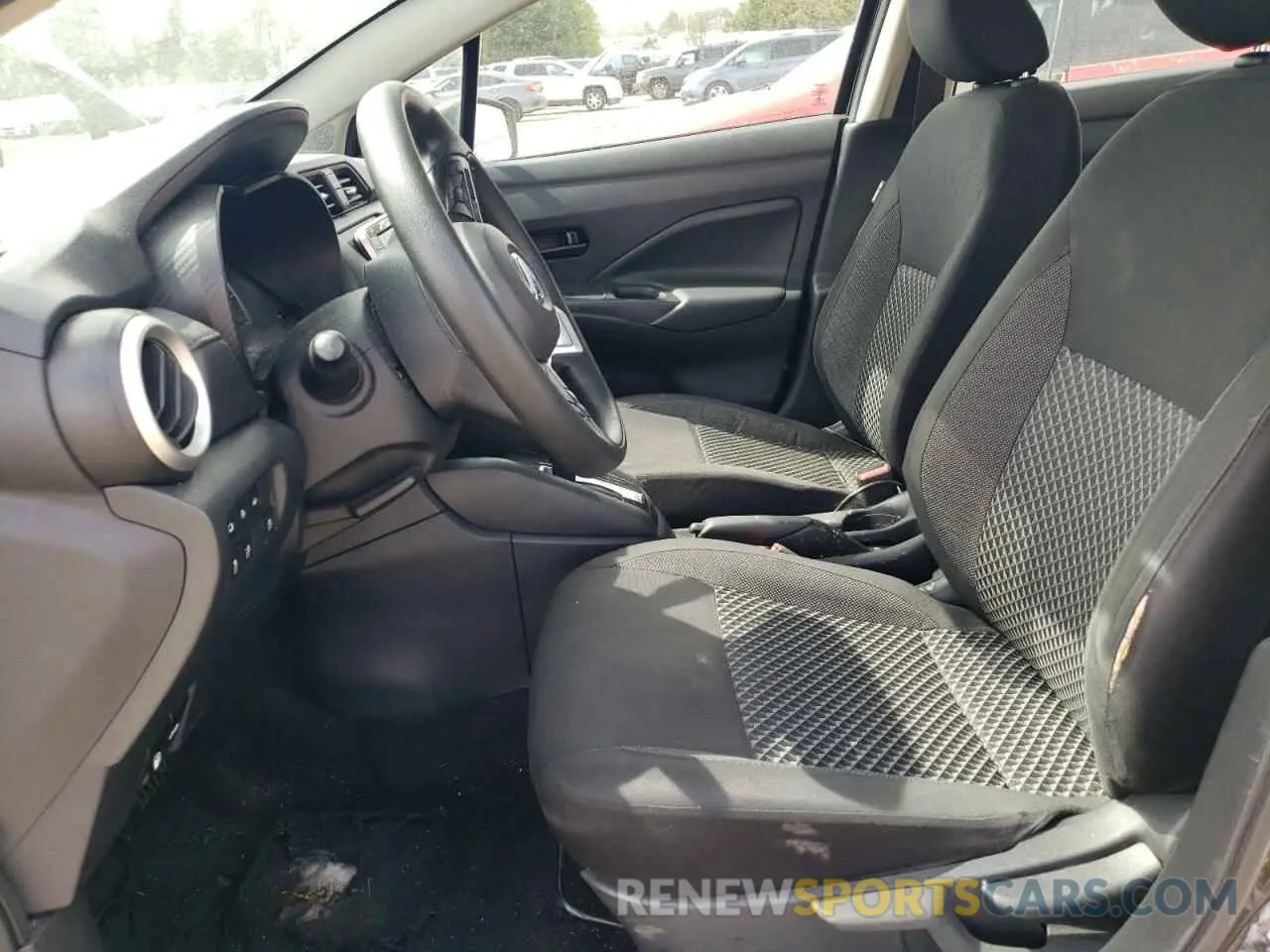 7 Photograph of a damaged car 3N1CN8DV6LL803005 NISSAN VERSA 2020