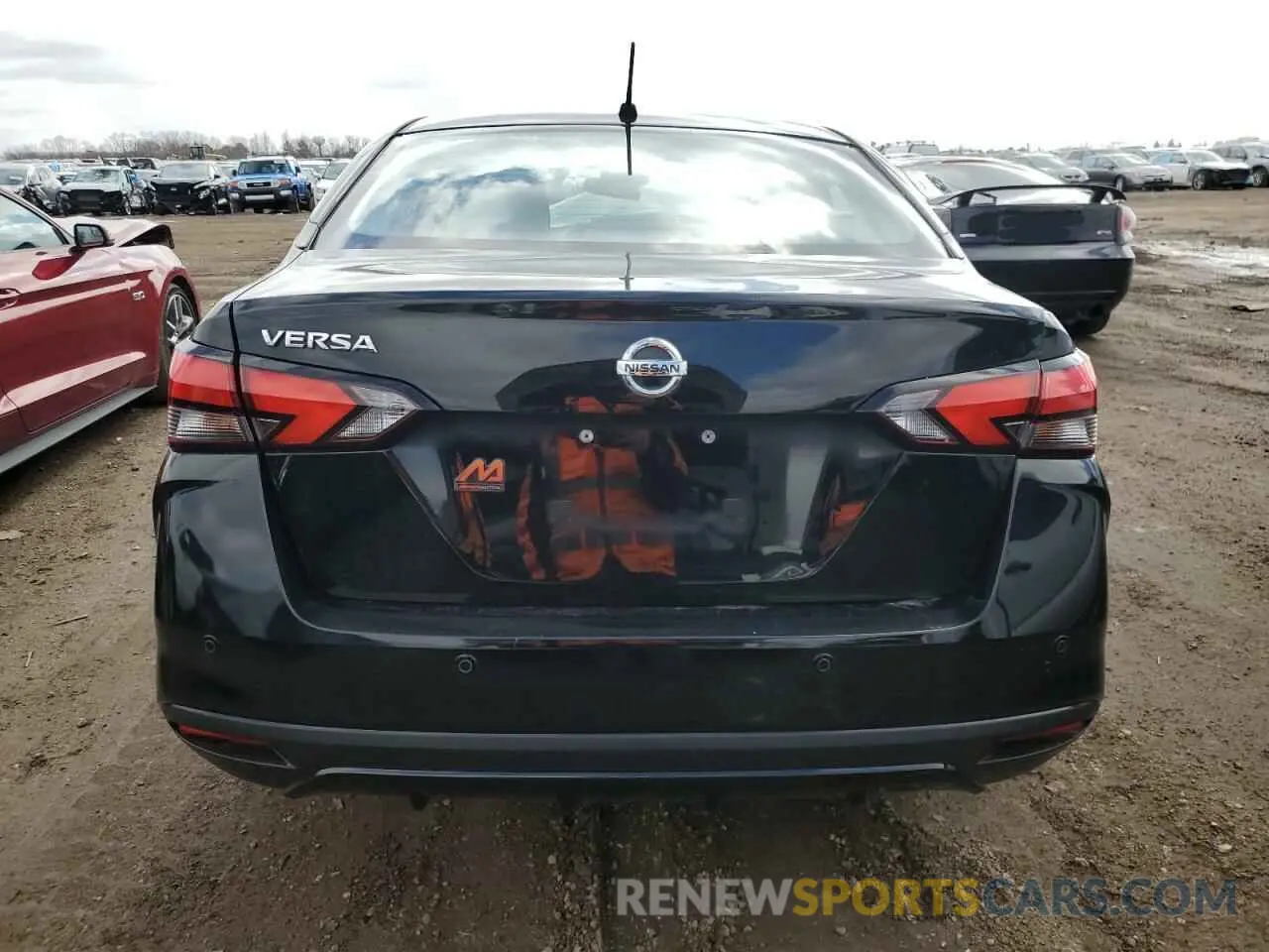 6 Photograph of a damaged car 3N1CN8DV6LL884264 NISSAN VERSA 2020