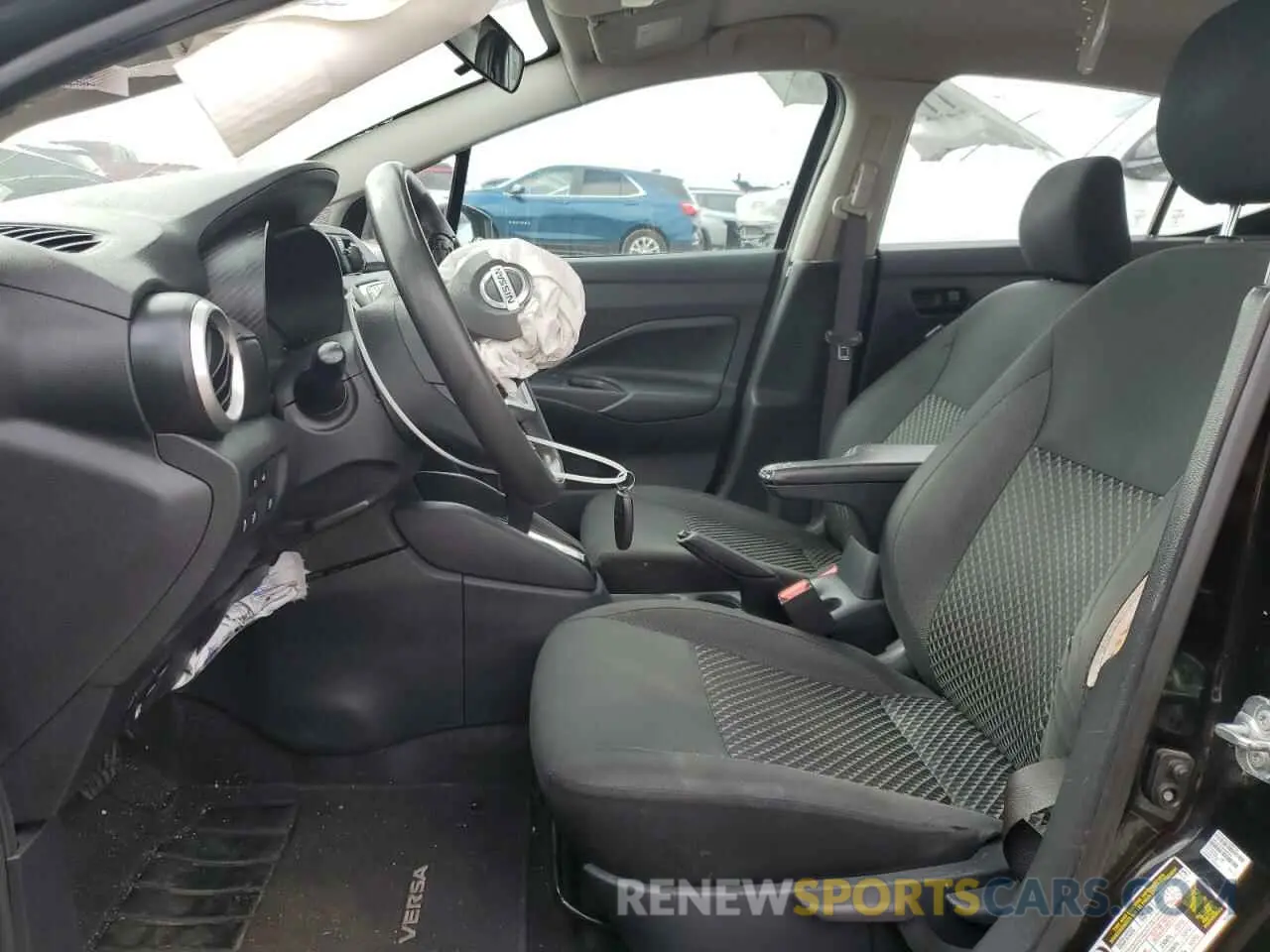 7 Photograph of a damaged car 3N1CN8DV6LL884264 NISSAN VERSA 2020