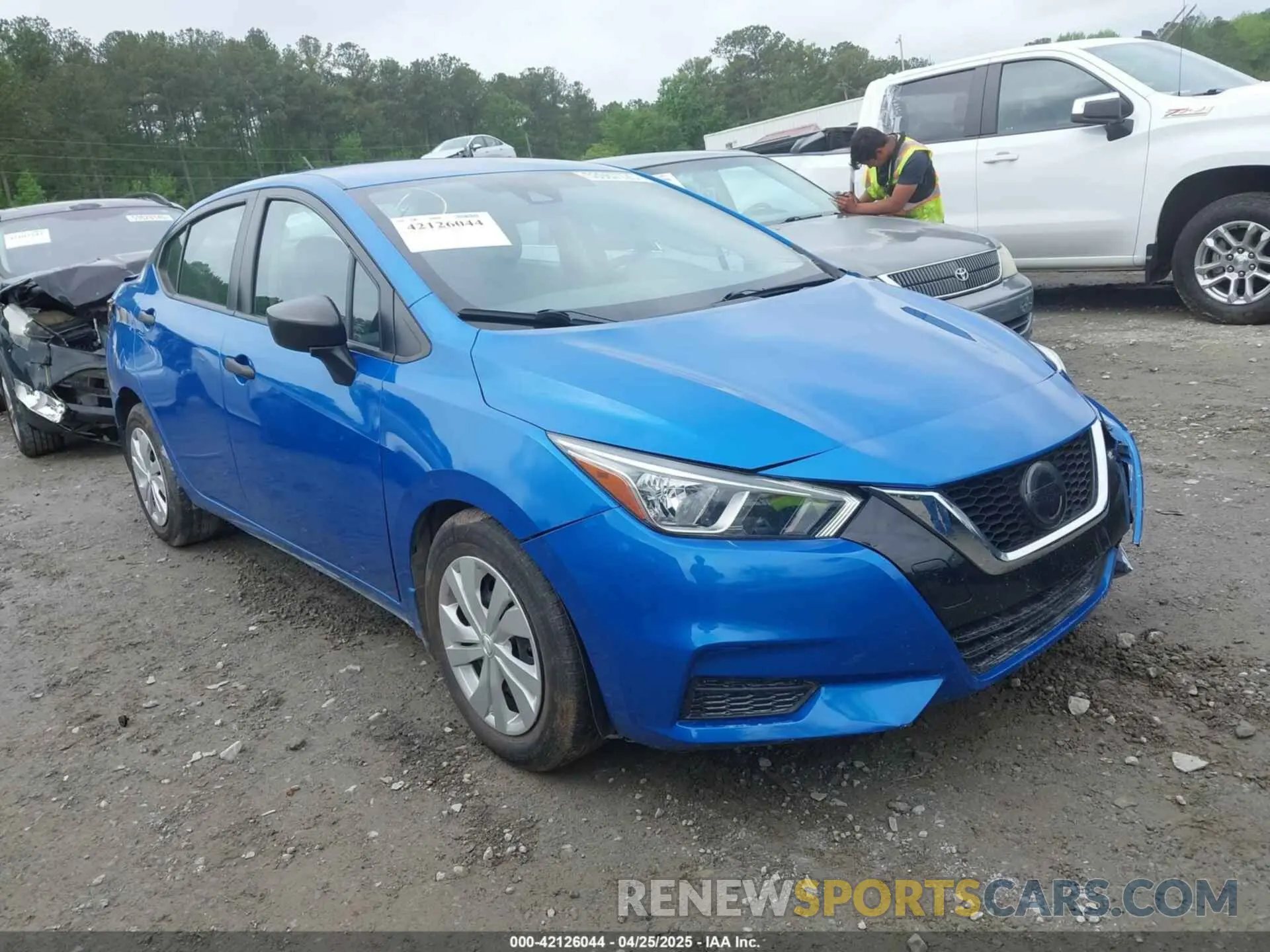 1 Photograph of a damaged car 3N1CN8DV6LL900625 NISSAN VERSA 2020