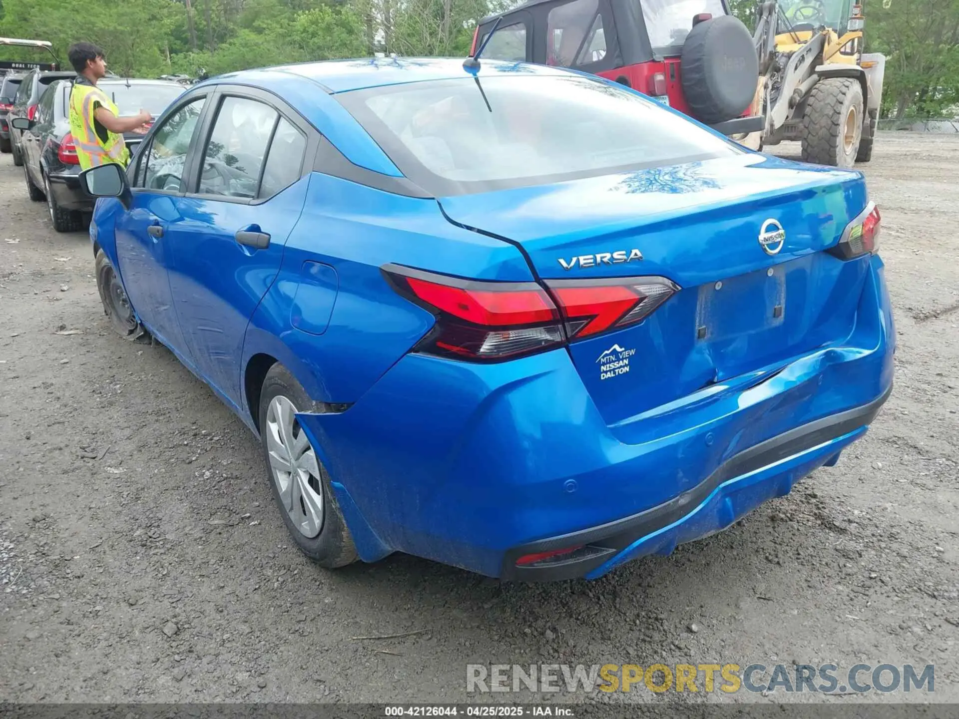 3 Photograph of a damaged car 3N1CN8DV6LL900625 NISSAN VERSA 2020