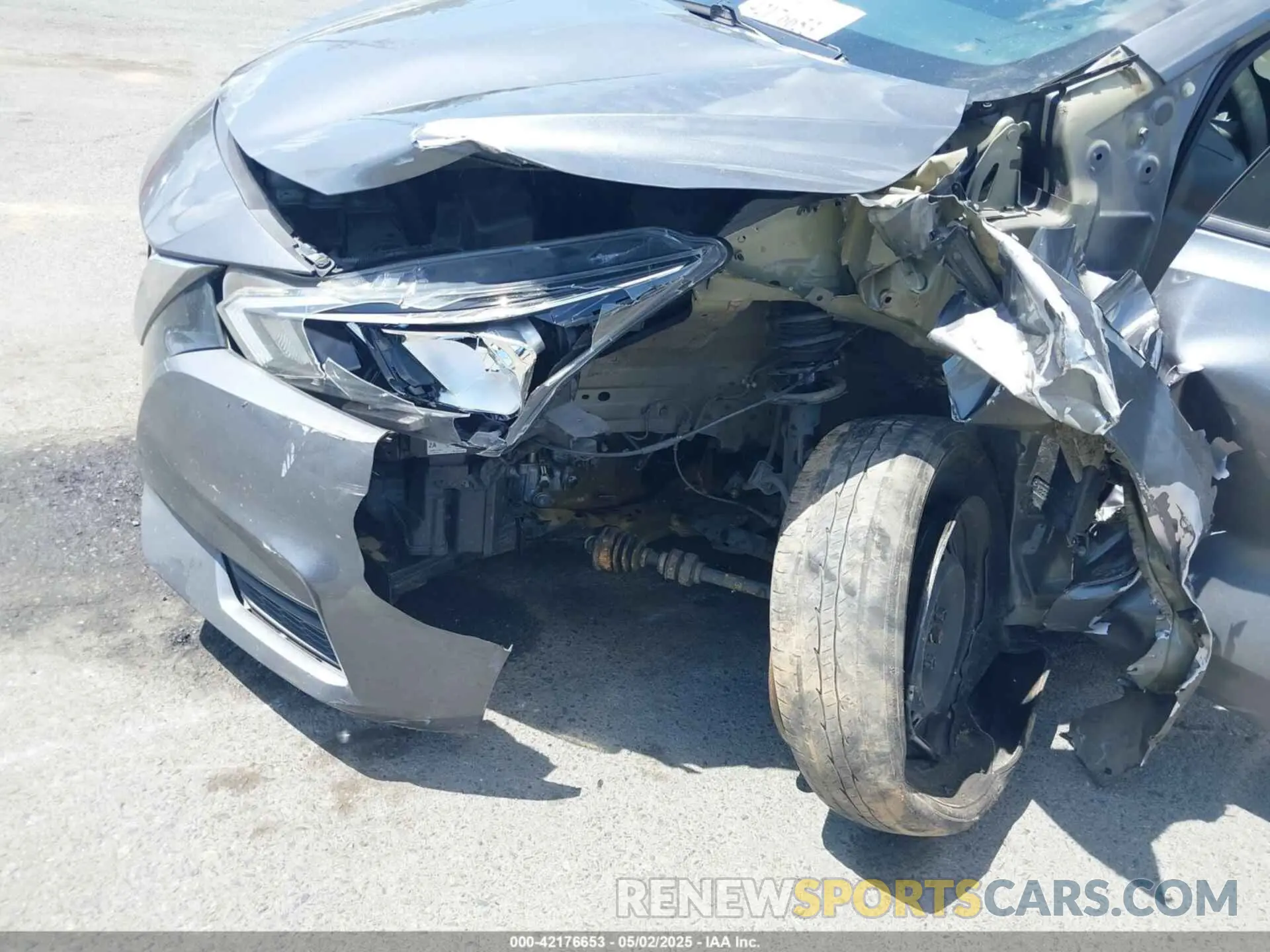 6 Photograph of a damaged car 3N1CN8DV6LL918073 NISSAN VERSA 2020