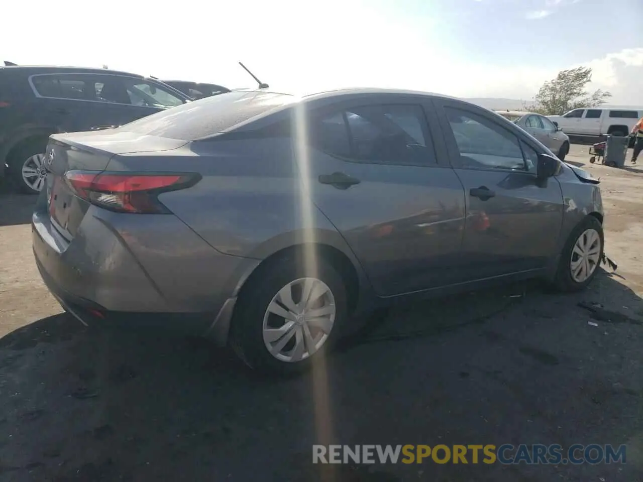 3 Фотография поврежденного автомобиля 3N1CN8DV7LL834716 NISSAN VERSA 2020