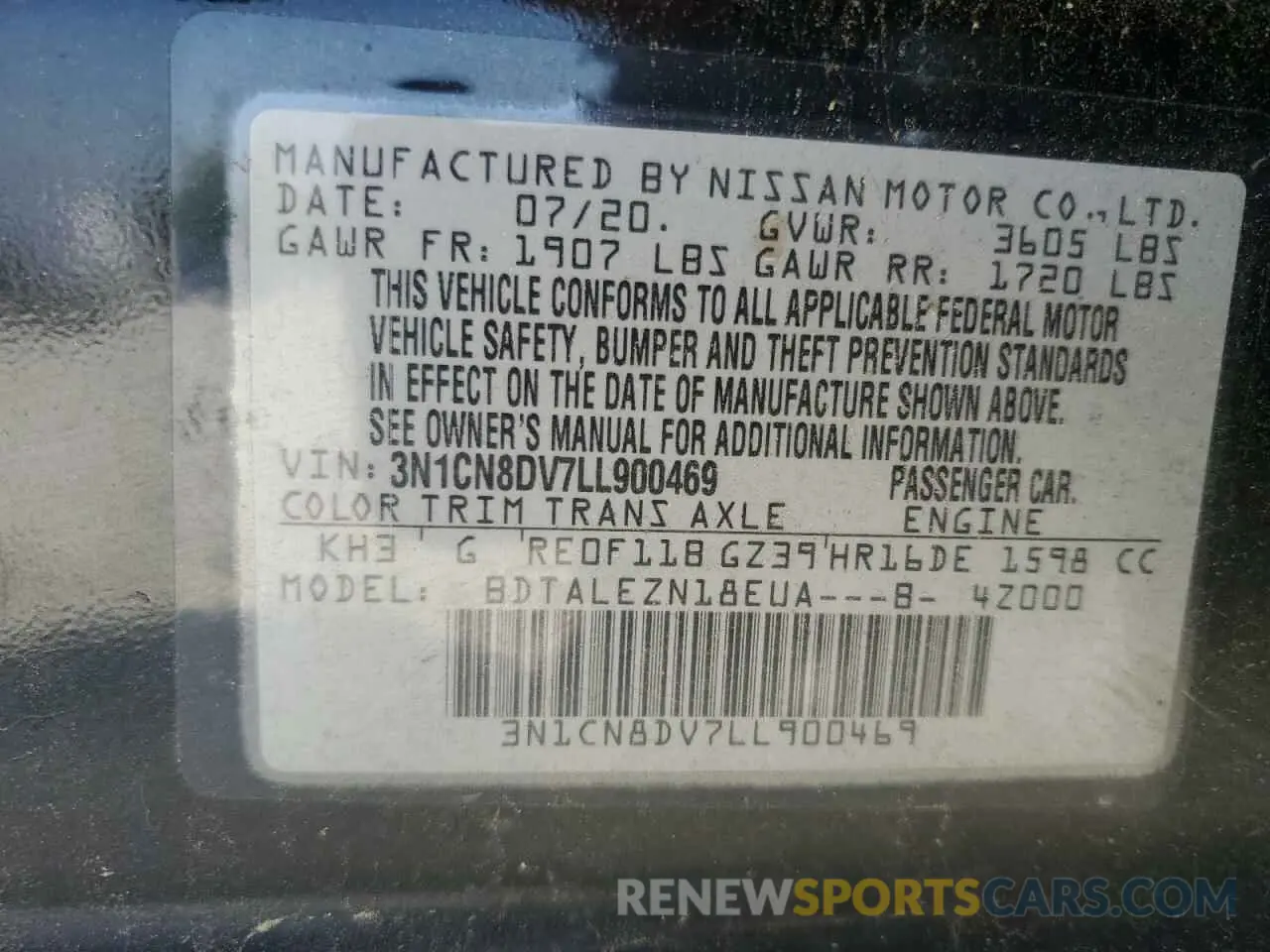 13 Photograph of a damaged car 3N1CN8DV7LL900469 NISSAN VERSA 2020