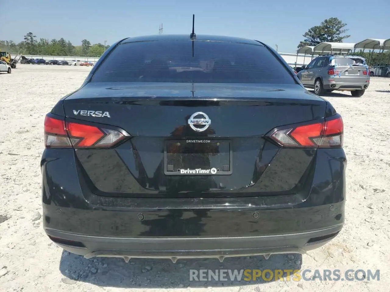 6 Photograph of a damaged car 3N1CN8DV7LL900469 NISSAN VERSA 2020