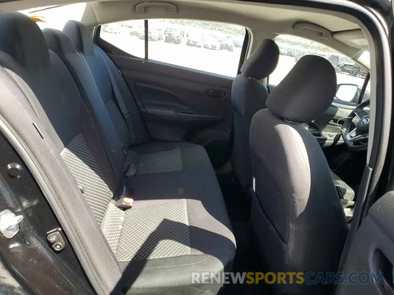 10 Фотография поврежденного автомобиля 3N1CN8DV9LL870648 NISSAN VERSA 2020