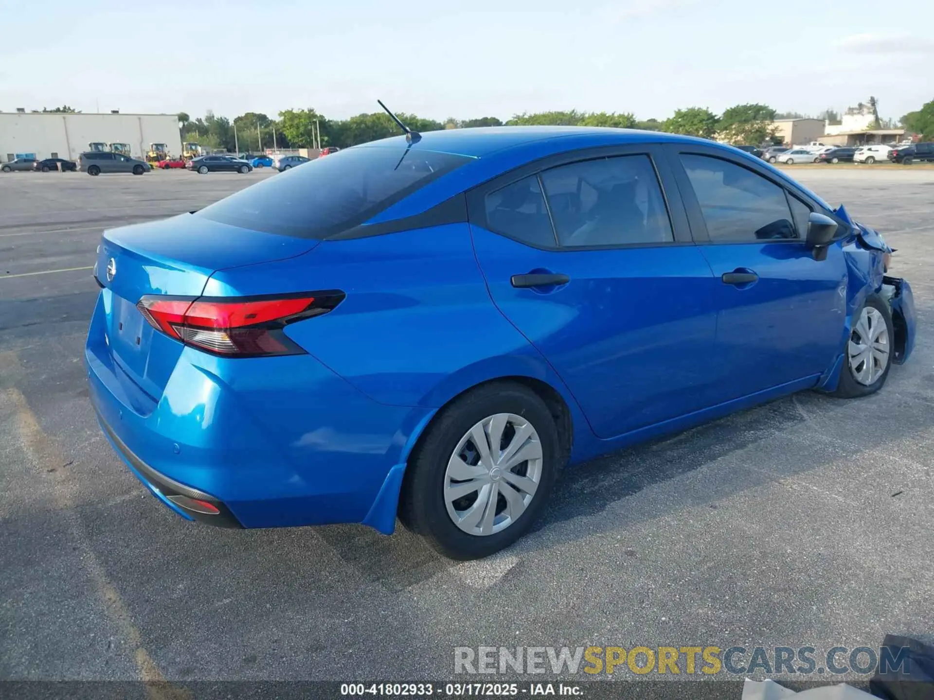 4 Фотография поврежденного автомобиля 3N1CN8DV9LL903096 NISSAN VERSA 2020