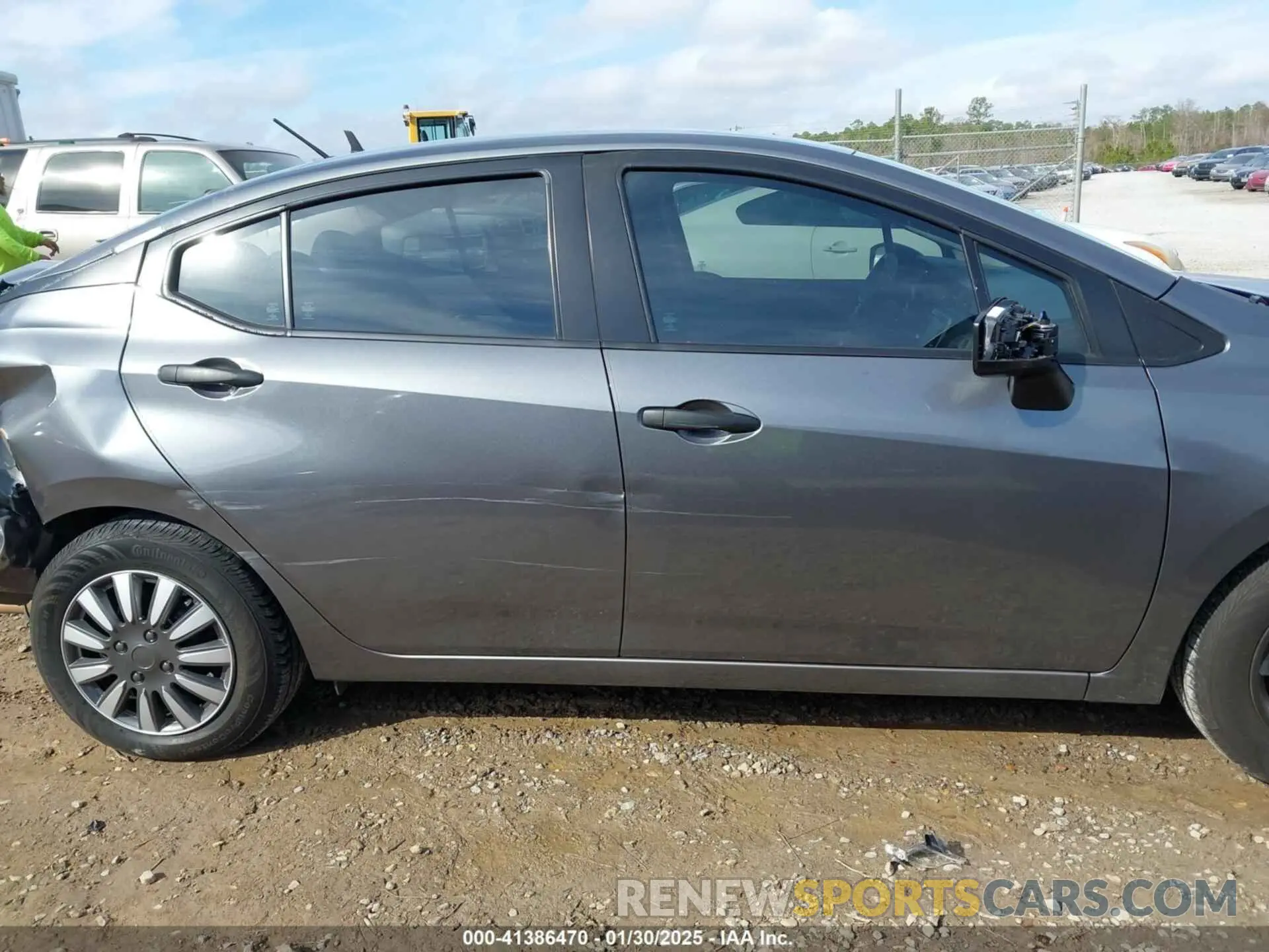 13 Photograph of a damaged car 3N1CN8DVXLL808076 NISSAN VERSA 2020