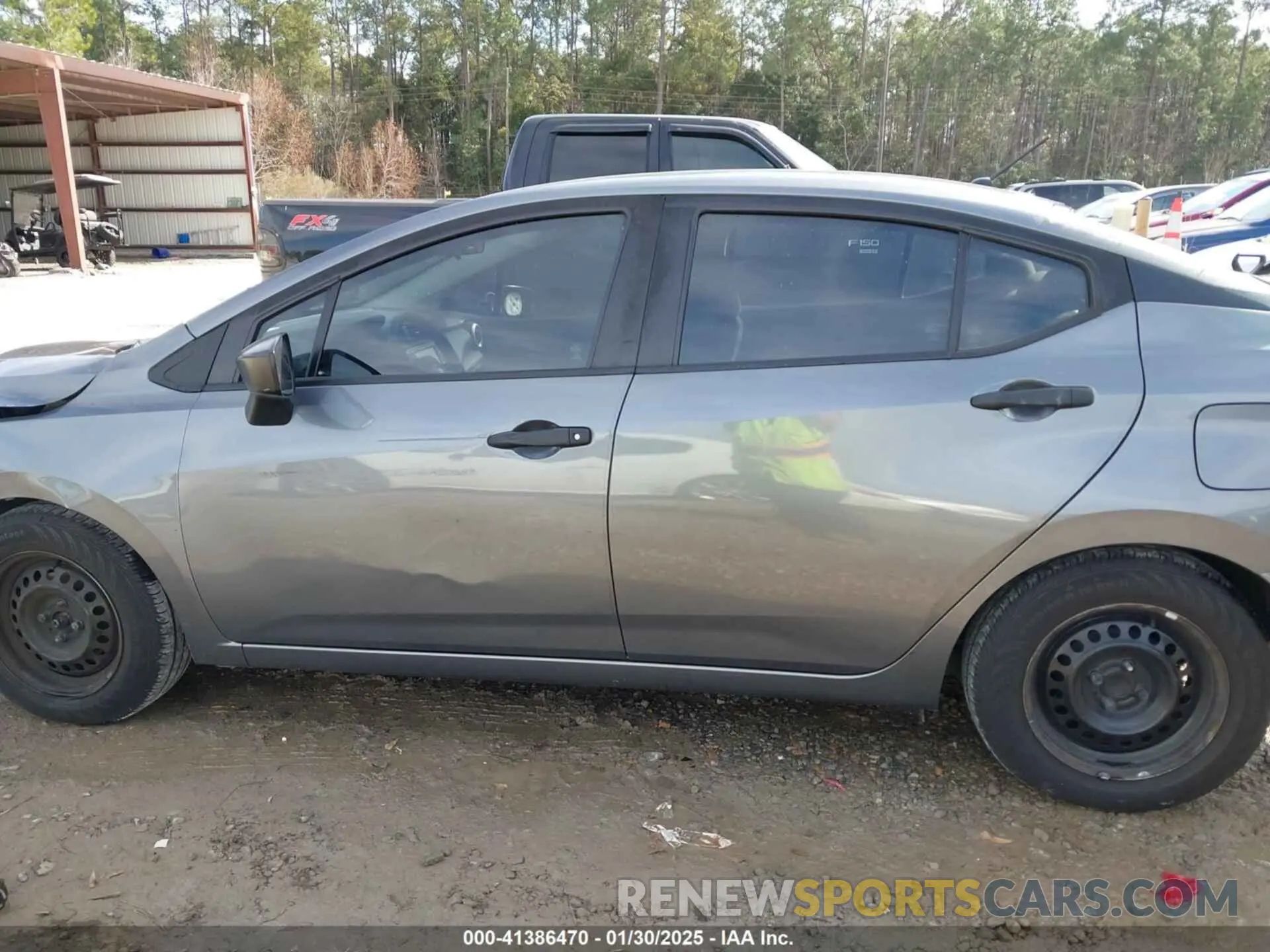 14 Photograph of a damaged car 3N1CN8DVXLL808076 NISSAN VERSA 2020