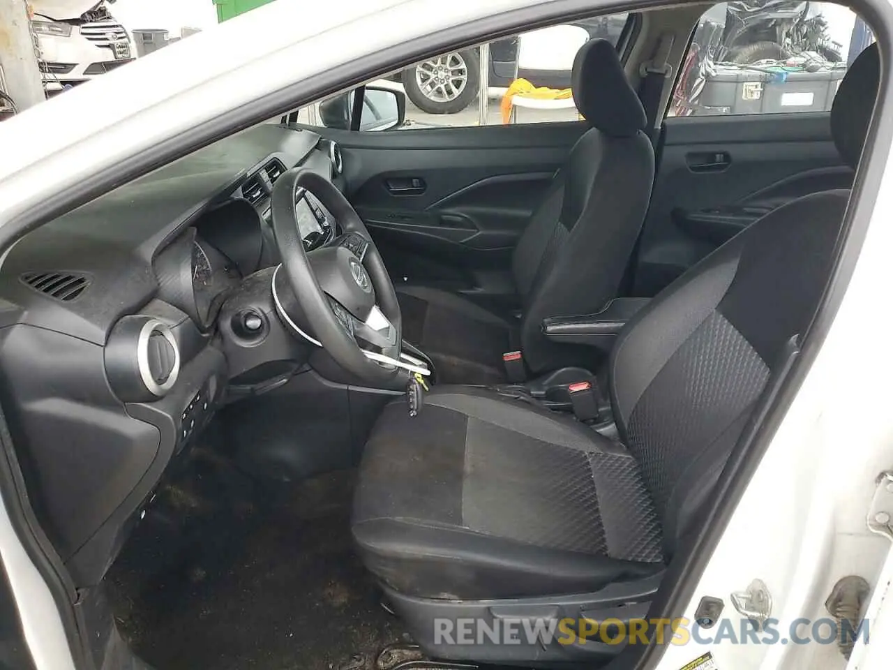 7 Photograph of a damaged car 3N1CN8DVXLL887510 NISSAN VERSA 2020