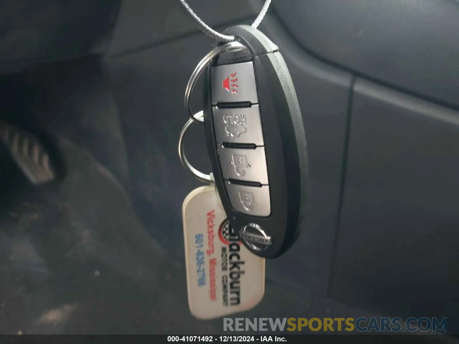 11 Photograph of a damaged car 3N1CN8DVXLL912969 NISSAN VERSA 2020