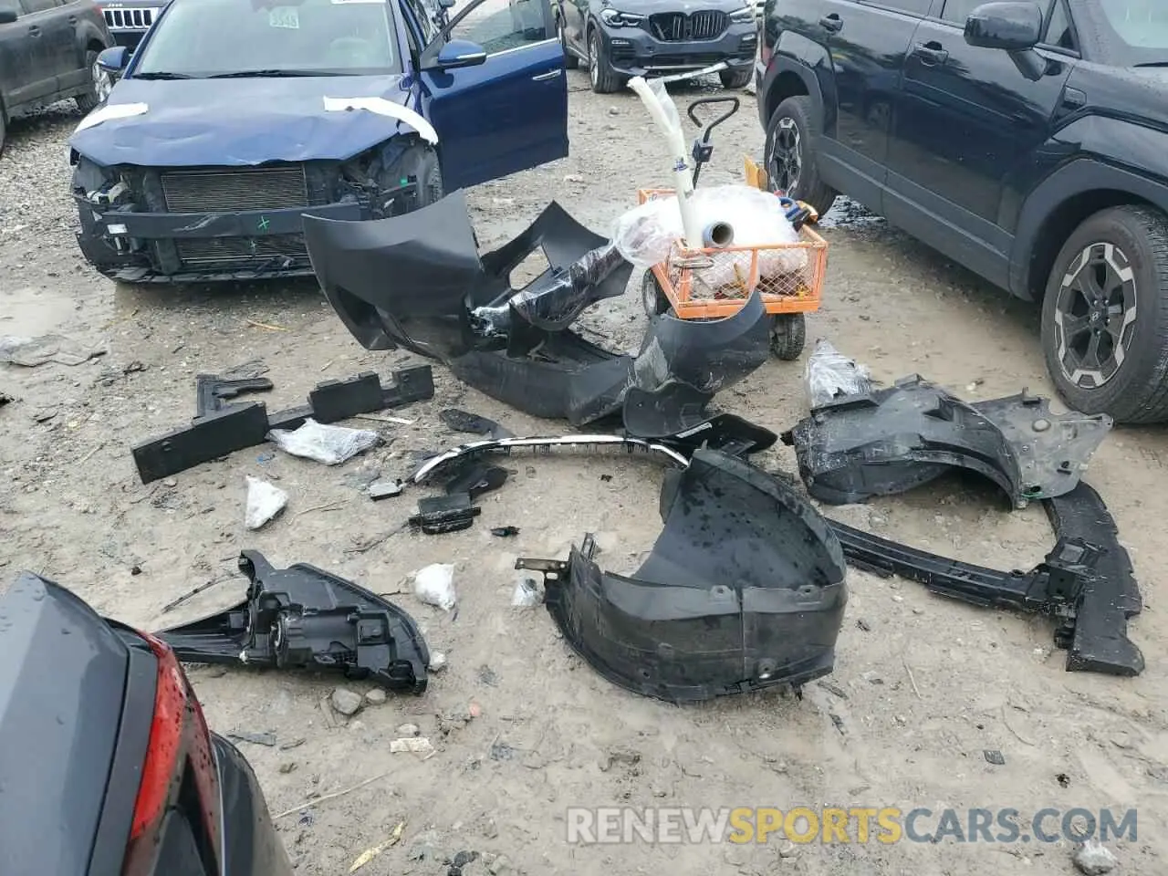 12 Photograph of a damaged car 3N1CN8EV0LL801071 NISSAN VERSA 2020