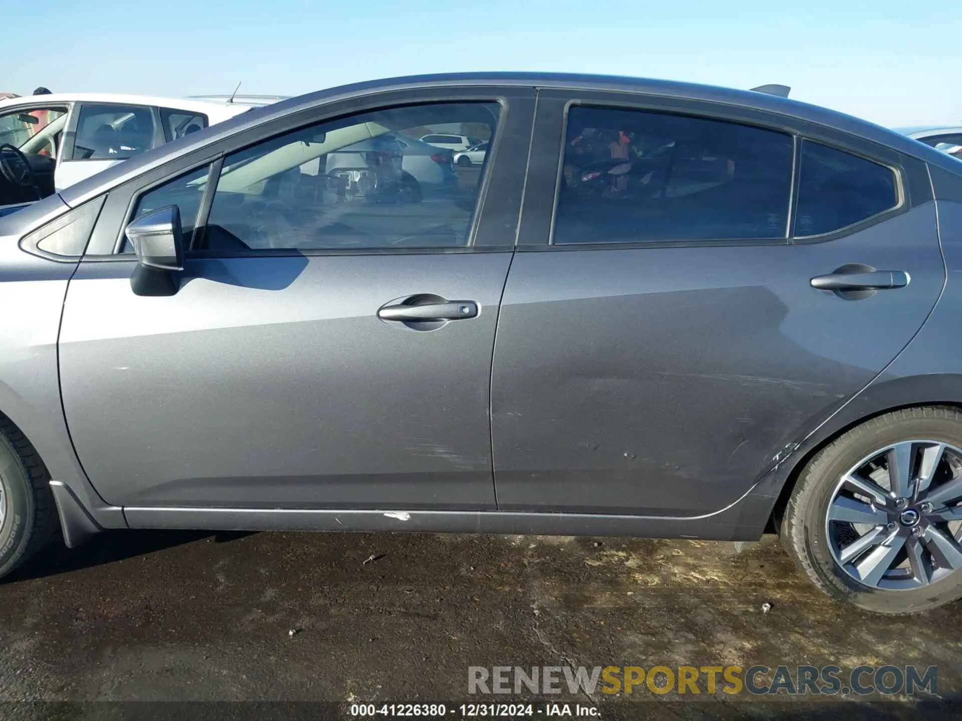 14 Фотография поврежденного автомобиля 3N1CN8EV1LL810104 NISSAN VERSA 2020