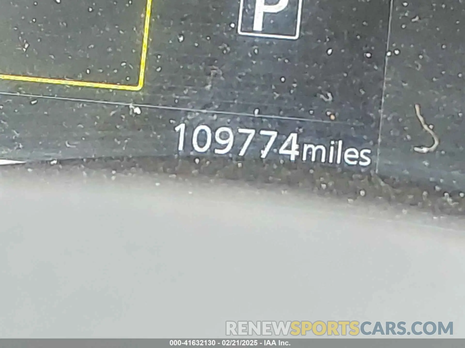 16 Photograph of a damaged car 3N1CN8EV1LL862820 NISSAN VERSA 2020