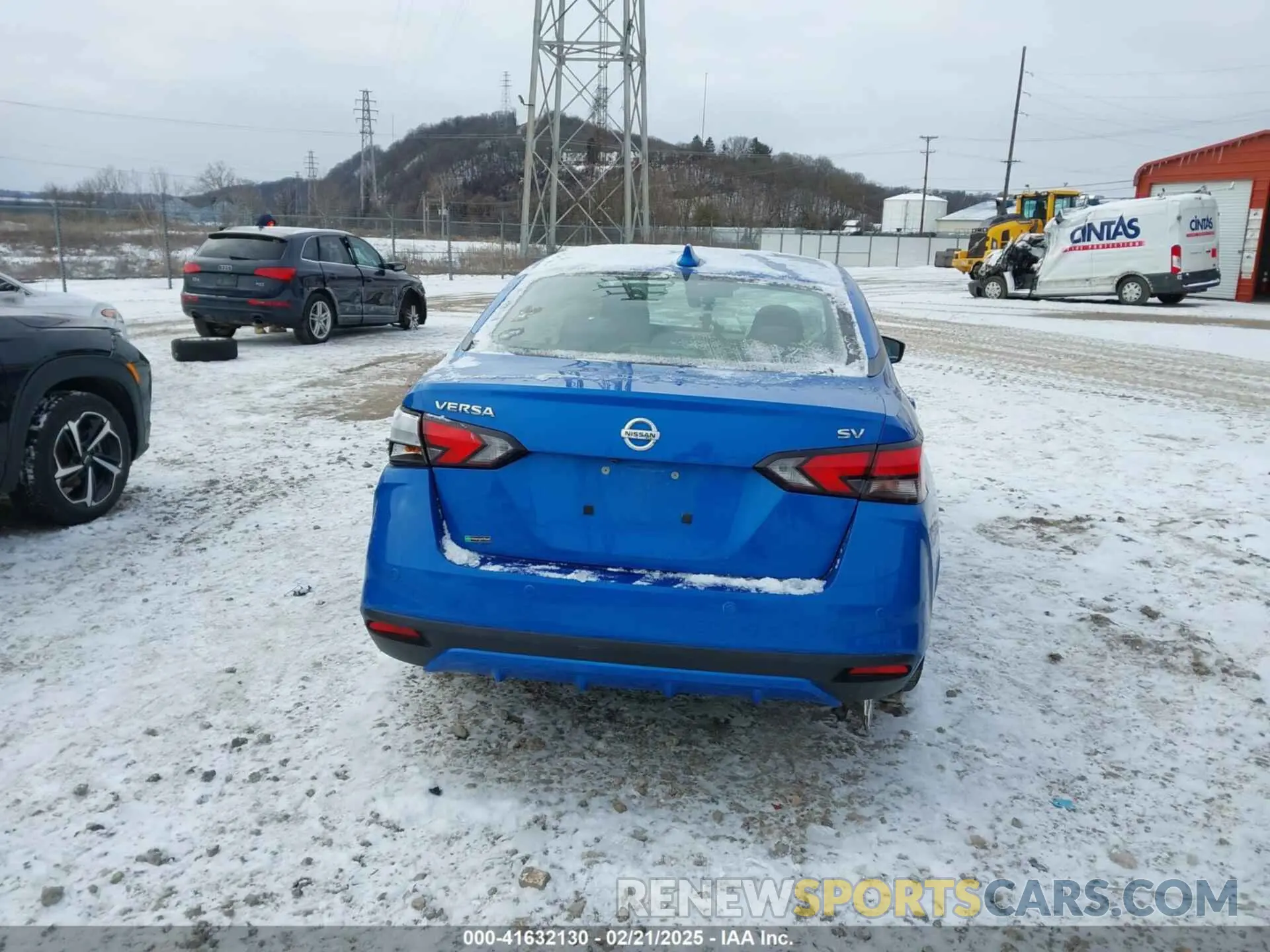 17 Photograph of a damaged car 3N1CN8EV1LL862820 NISSAN VERSA 2020