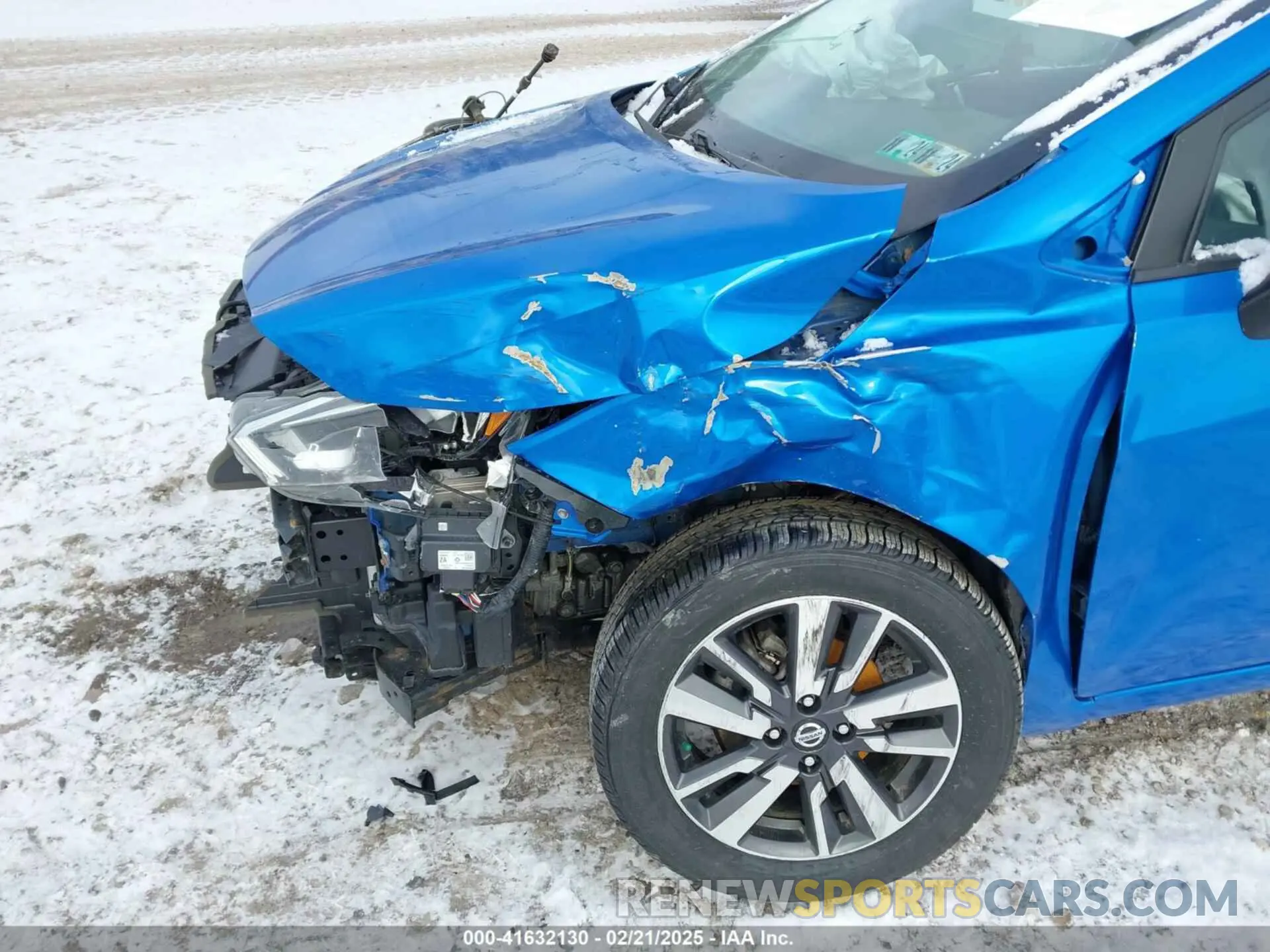 18 Photograph of a damaged car 3N1CN8EV1LL862820 NISSAN VERSA 2020