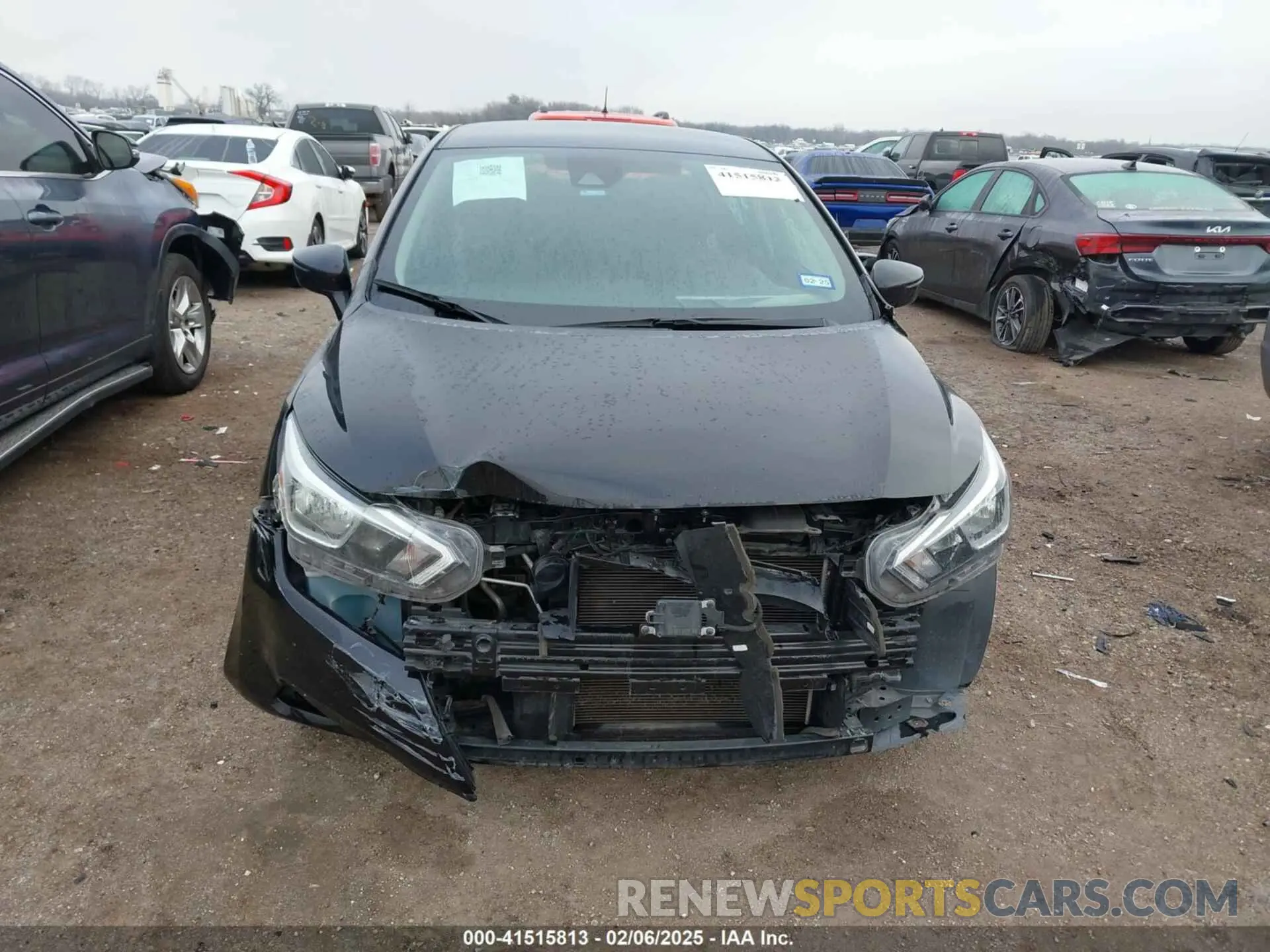12 Фотография поврежденного автомобиля 3N1CN8EV1LL876815 NISSAN VERSA 2020