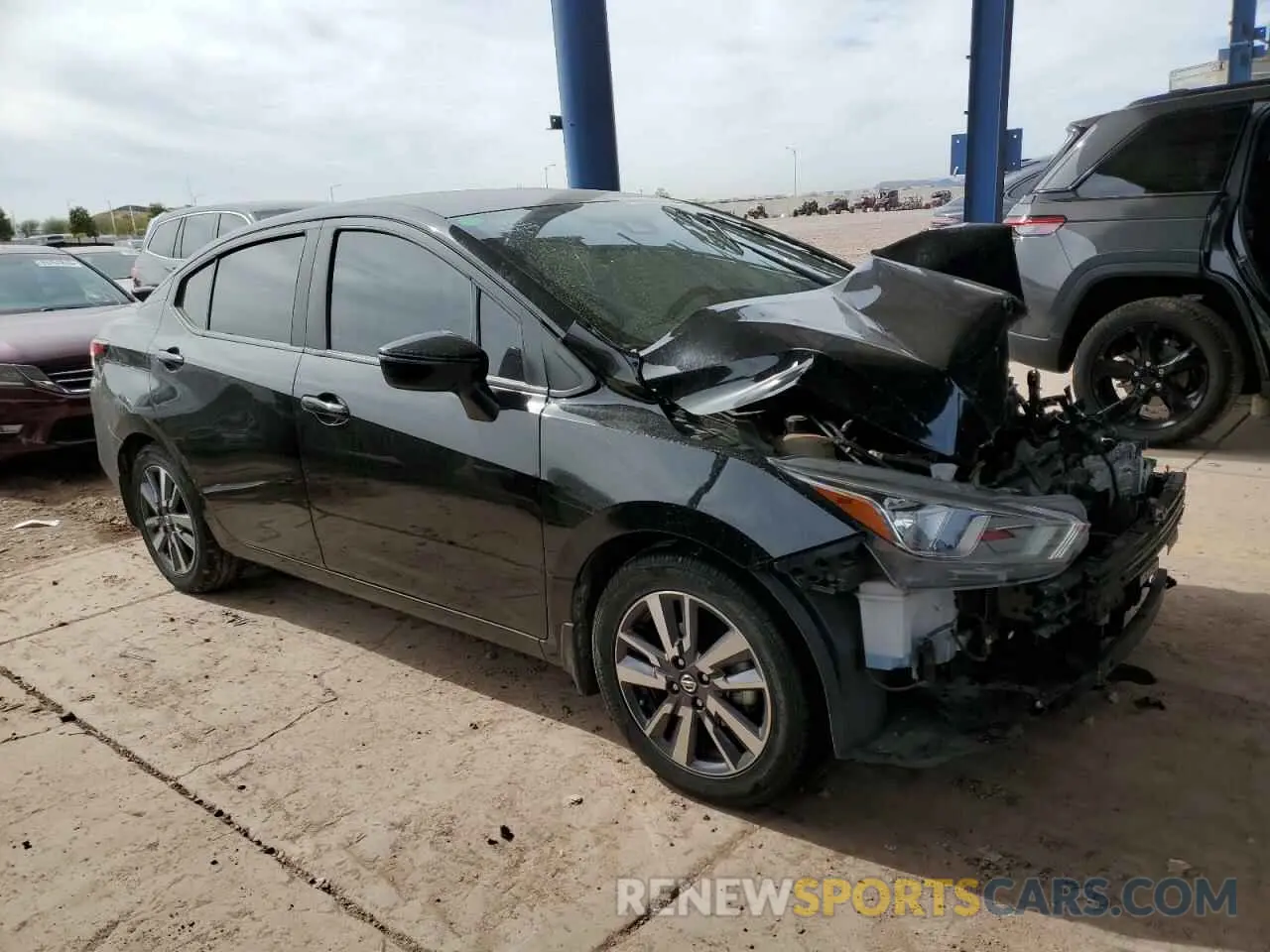 4 Photograph of a damaged car 3N1CN8EV2LL805400 NISSAN VERSA 2020
