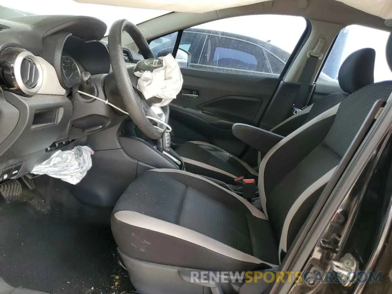 7 Photograph of a damaged car 3N1CN8EV2LL805400 NISSAN VERSA 2020