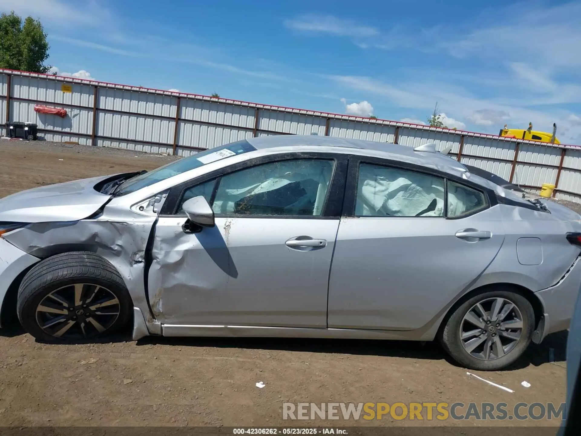14 Фотография поврежденного автомобиля 3N1CN8EV2LL833925 NISSAN VERSA 2020