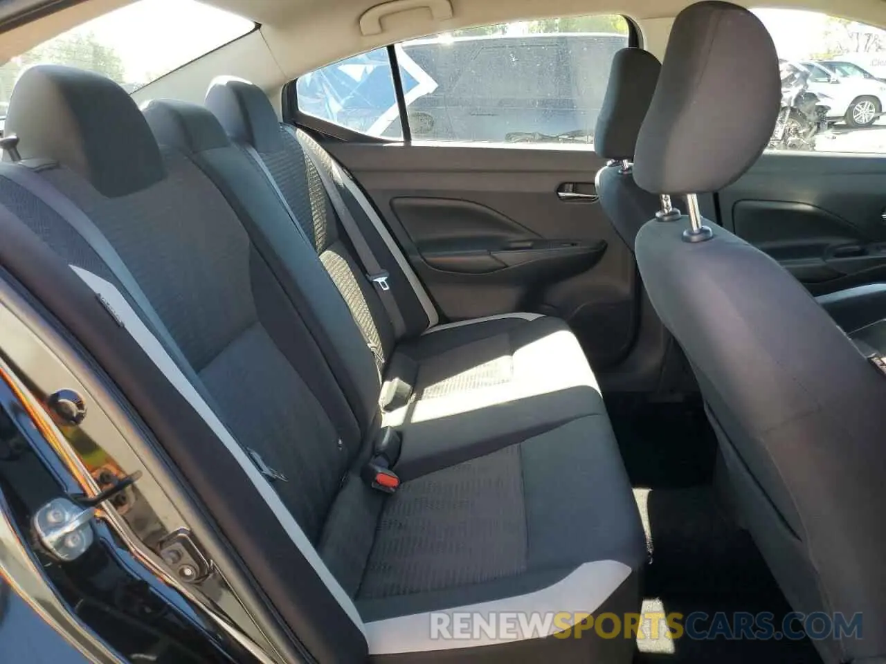 10 Photograph of a damaged car 3N1CN8EV4LL840102 NISSAN VERSA 2020
