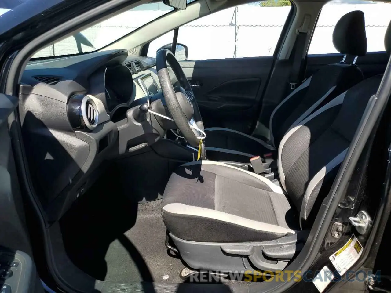 7 Photograph of a damaged car 3N1CN8EV4LL840102 NISSAN VERSA 2020