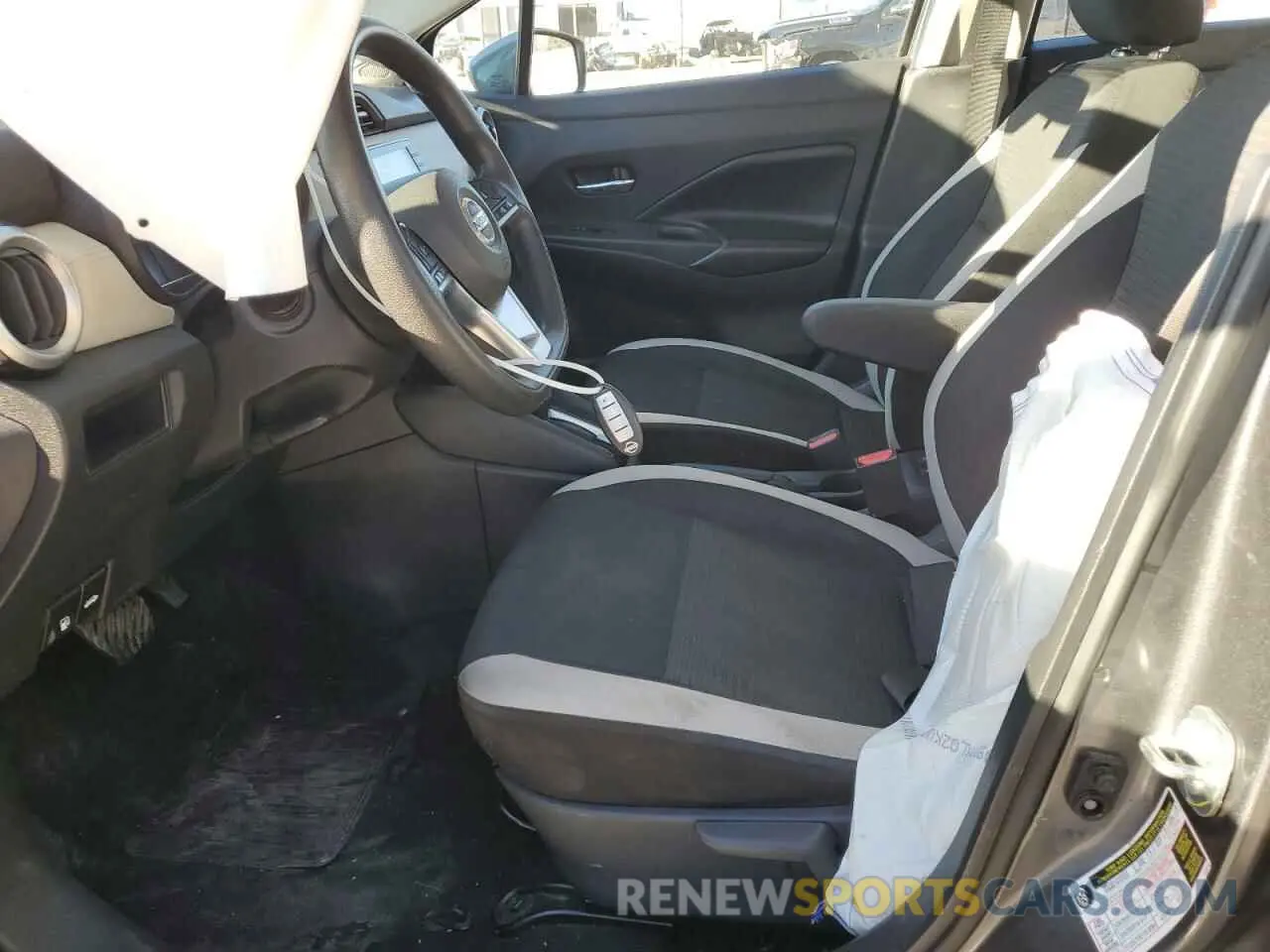 7 Photograph of a damaged car 3N1CN8EV4LL841122 NISSAN VERSA 2020