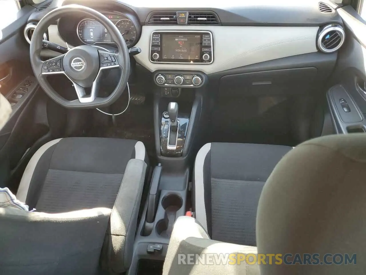 8 Photograph of a damaged car 3N1CN8EV4LL841122 NISSAN VERSA 2020