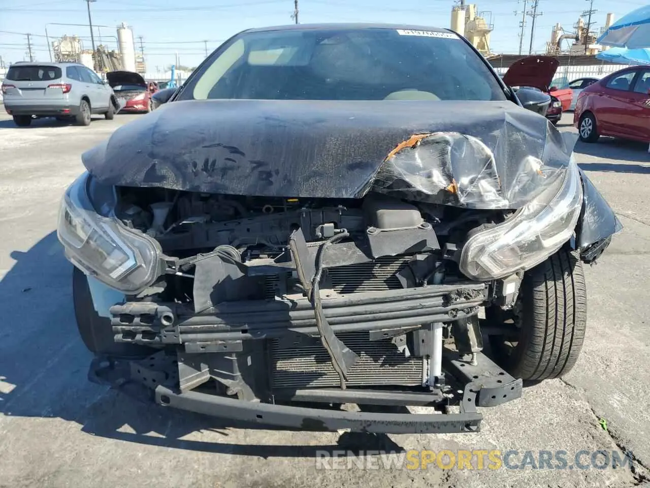 5 Photograph of a damaged car 3N1CN8EV4LL880941 NISSAN VERSA 2020