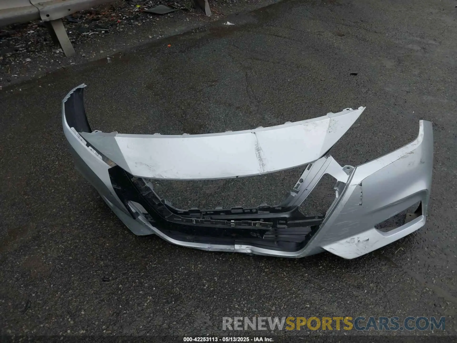12 Photograph of a damaged car 3N1CN8EV4LL881927 NISSAN VERSA 2020