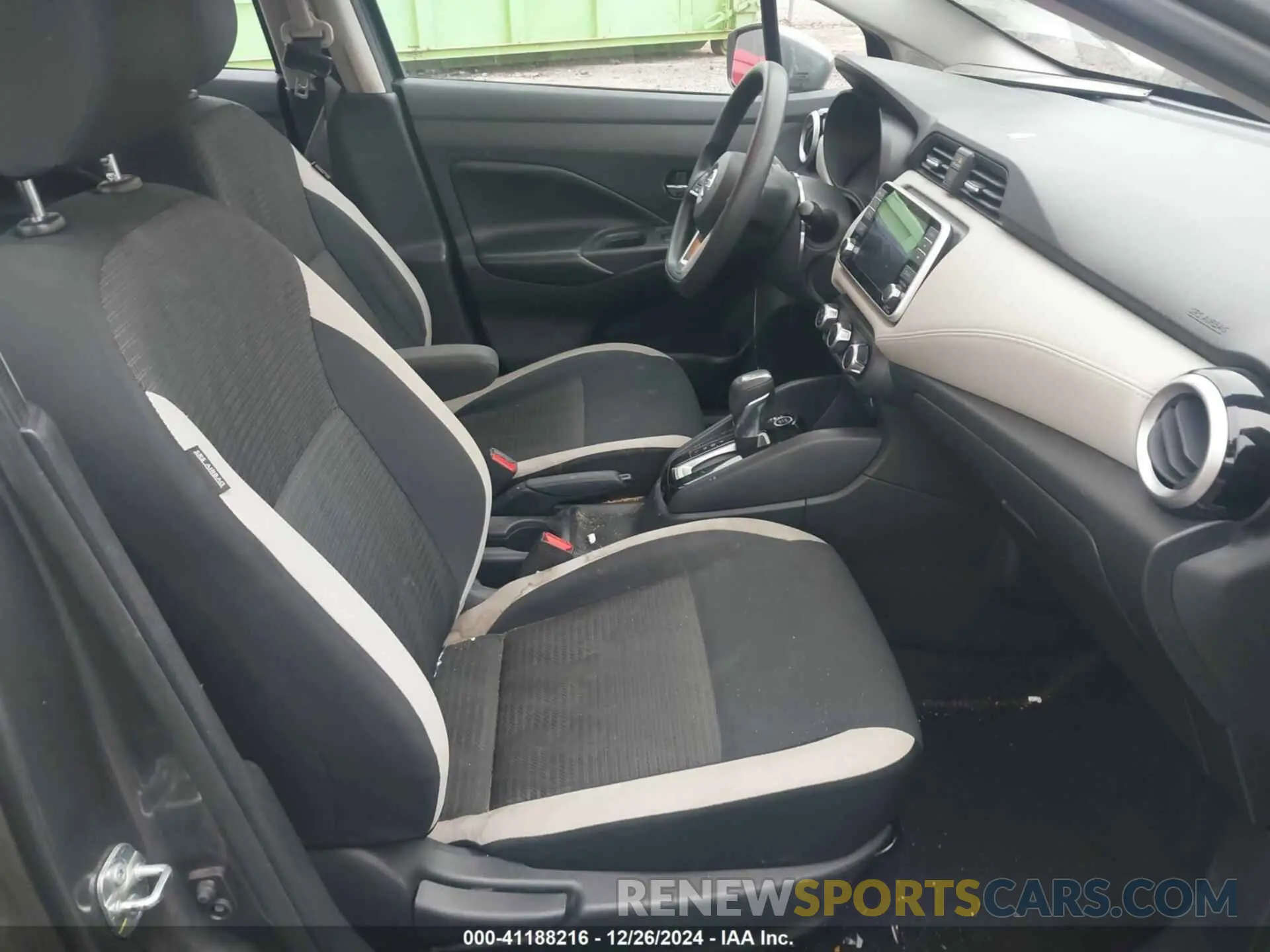 5 Photograph of a damaged car 3N1CN8EV5LL841100 NISSAN VERSA 2020