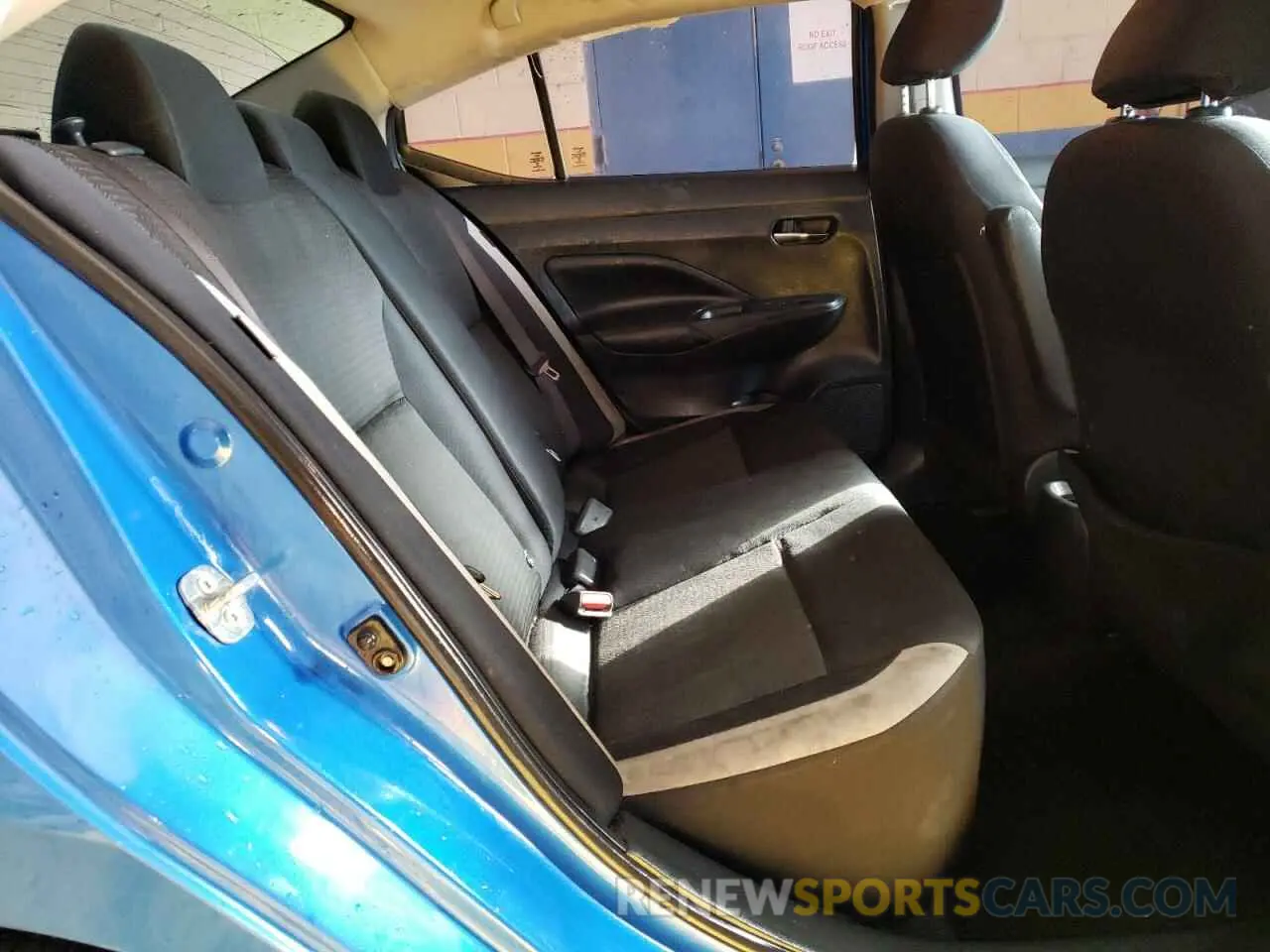 10 Photograph of a damaged car 3N1CN8EV5LL861931 NISSAN VERSA 2020